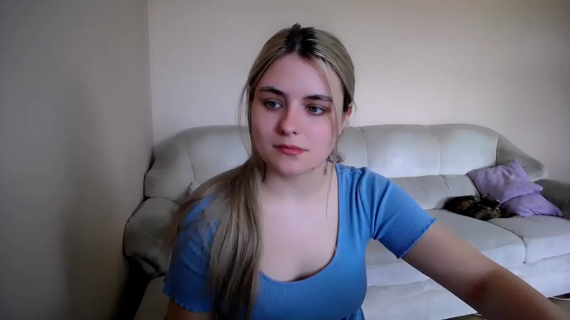 Gallery image thumbnail from Shy_shy_lily's myfreecams stream on, 04/19/2026, 09:34 image 4 of 20