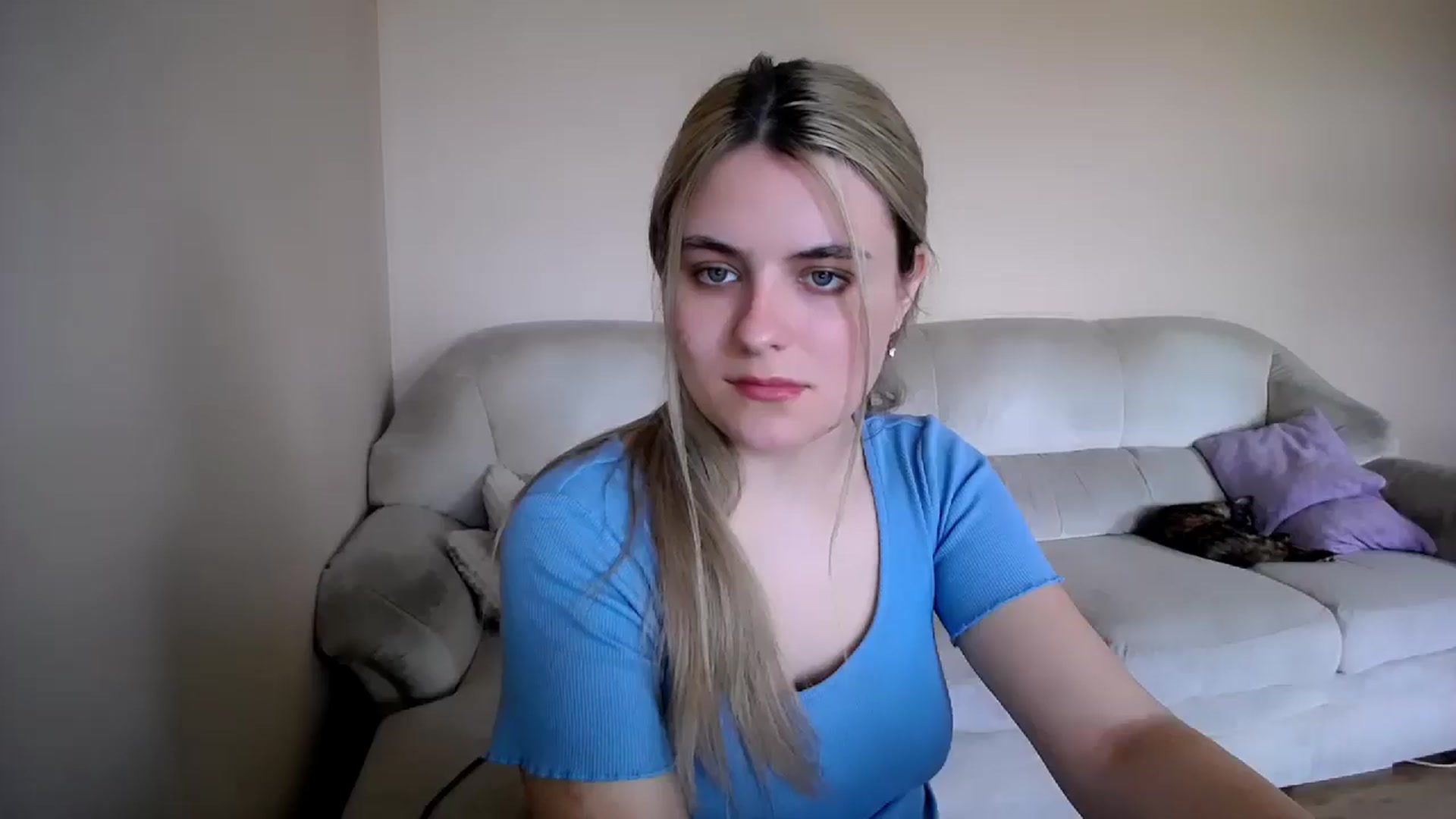 Gallery image thumbnail from Shy_shy_lily's myfreecams stream on, 04/19/2026, 09:34 image 18 of 20