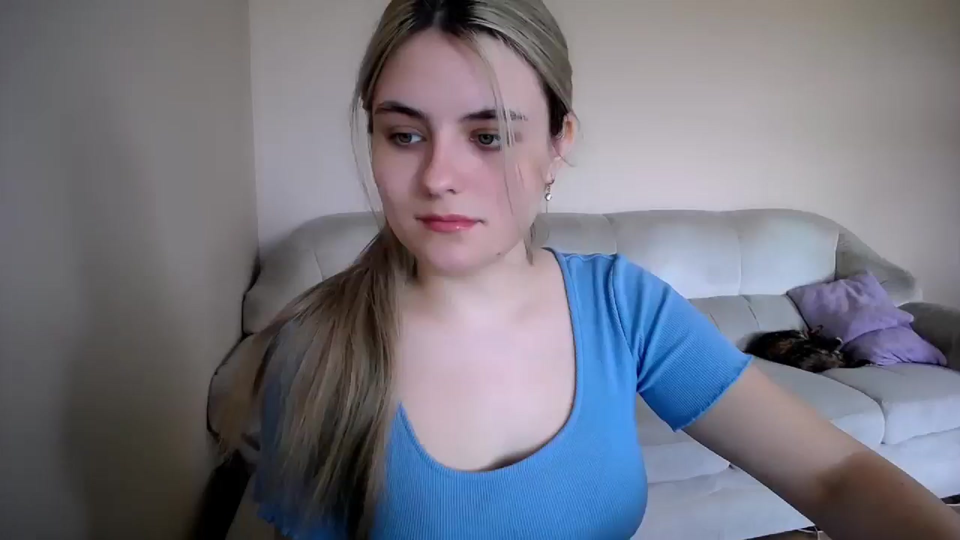 Gallery image thumbnail from Shy_shy_lily's myfreecams stream on, 04/19/2026, 09:34 image 1 of 20