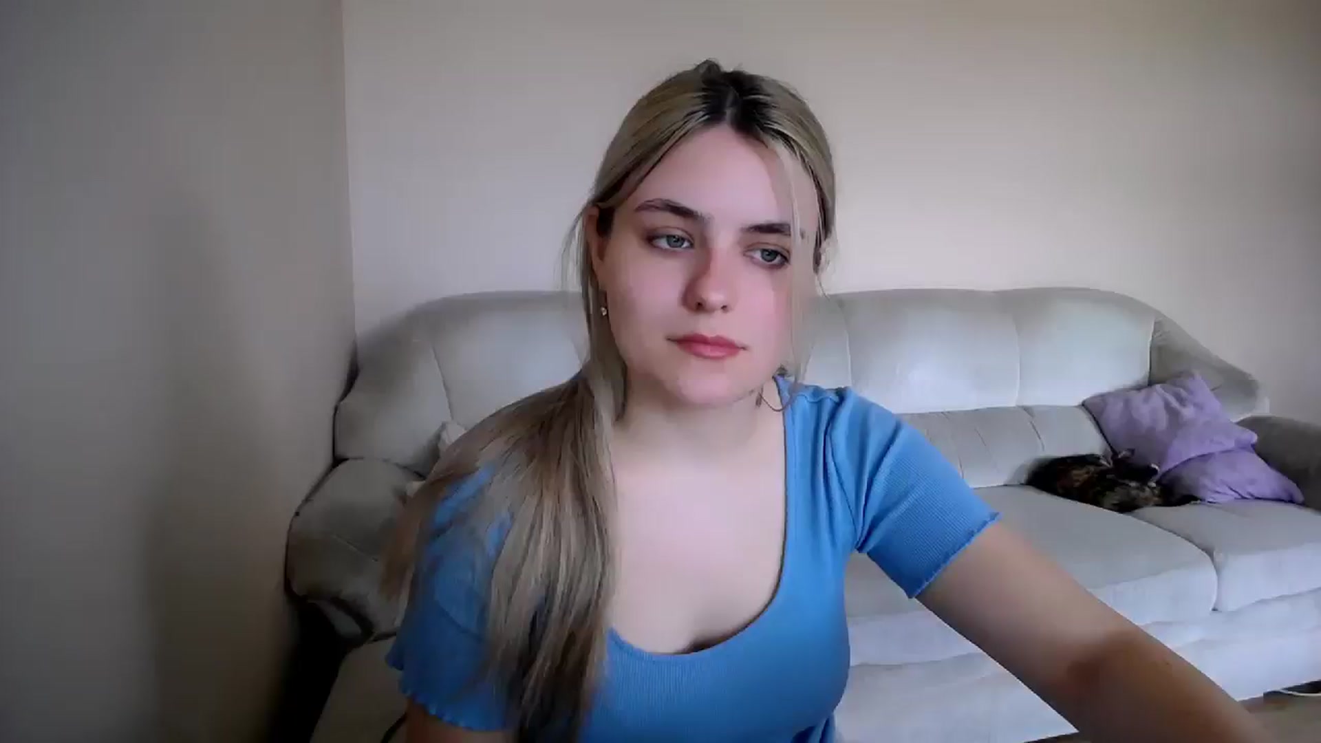 Gallery image thumbnail from Shy_shy_lily's myfreecams stream on, 04/19/2026, 09:34 image 3 of 20