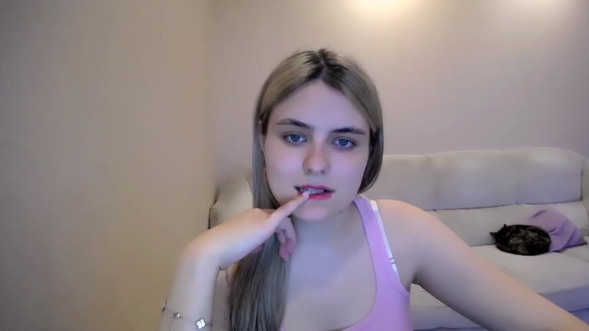 Gallery image thumbnail from Shy_shy_lily's myfreecams stream on, 04/26/2026, 16:19 image 19 of 20