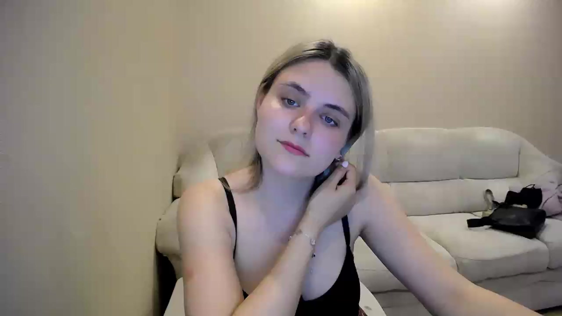 Gallery image thumbnail from Shy_shy_lily's myfreecams stream on, 05/12/2026, 17:27 image 1 of 20