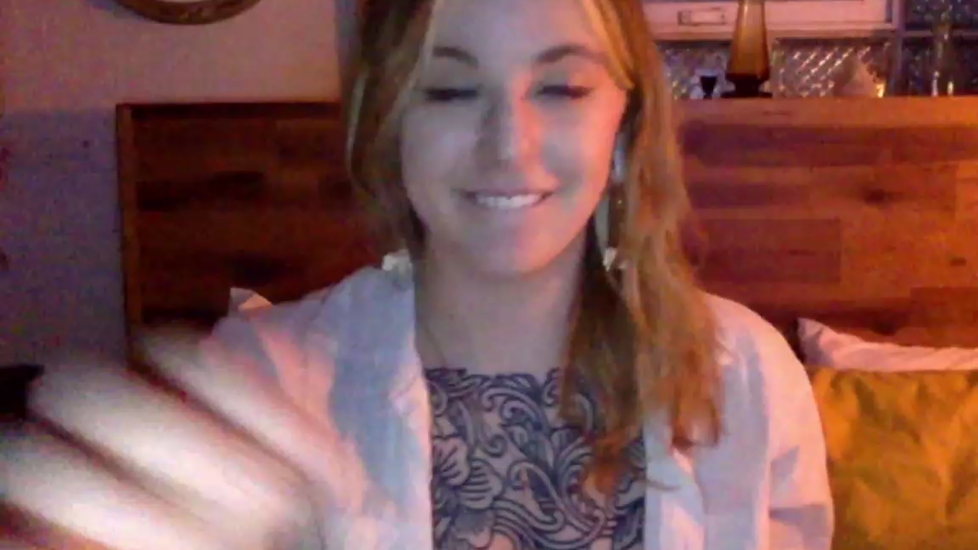Gallery image thumbnail from Shy_sophia2's myfreecams stream on, 06/03/2023, 03:02 image 1 of 20