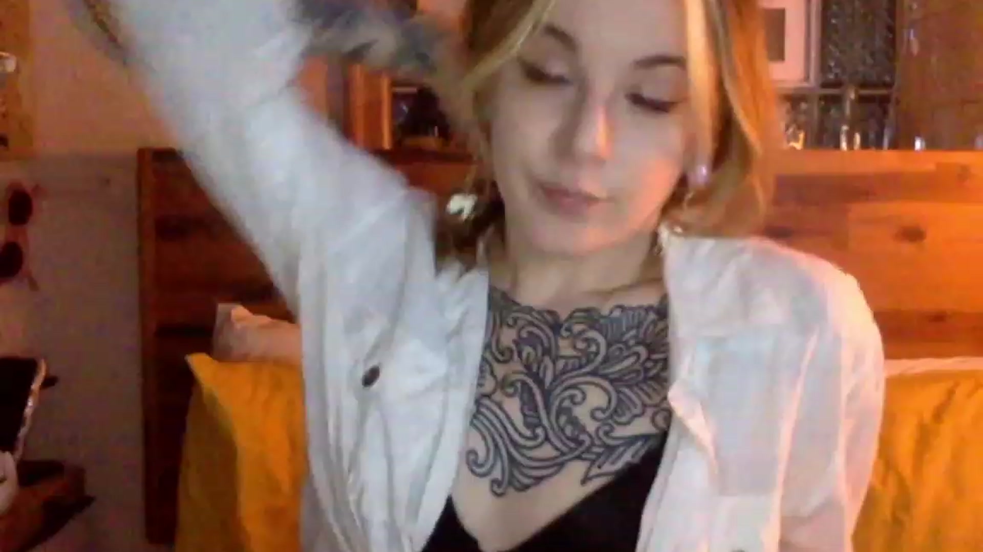 Gallery image thumbnail from Shy_sophia2's myfreecams stream on, 06/03/2023, 03:02 image 15 of 20