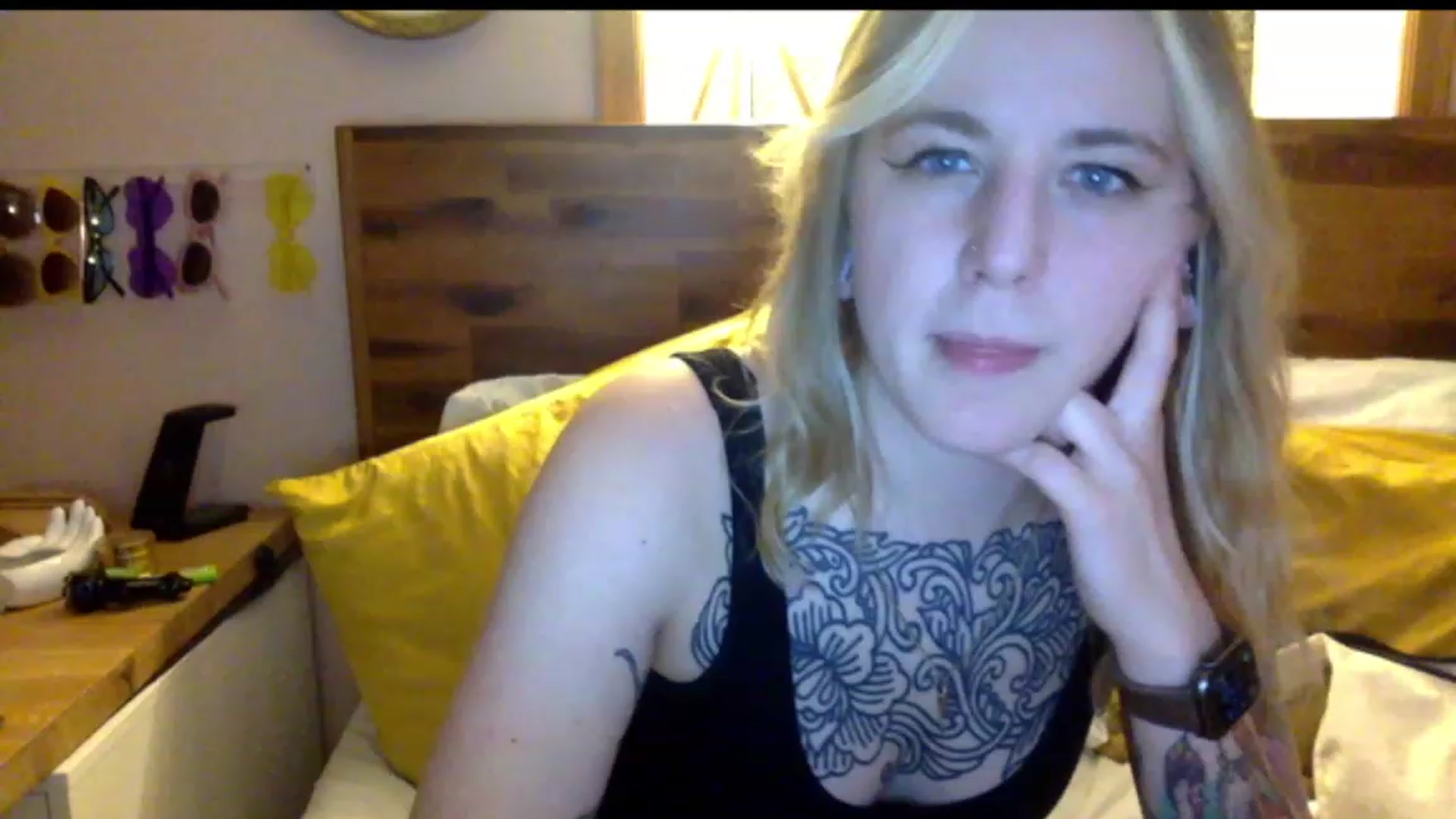 Gallery image thumbnail from Shy_sophia2's myfreecams stream on, 07/21/2023, 04:22 image 4 of 20