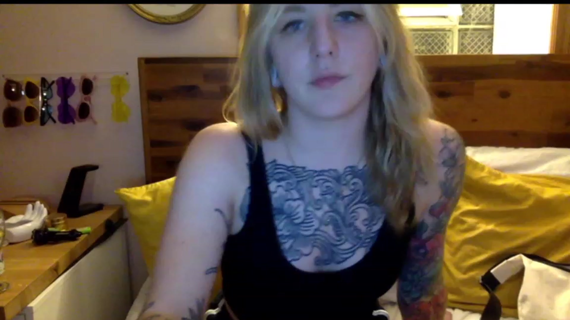 Gallery image thumbnail from Shy_sophia2's myfreecams stream on, 07/21/2023, 04:22 image 9 of 20