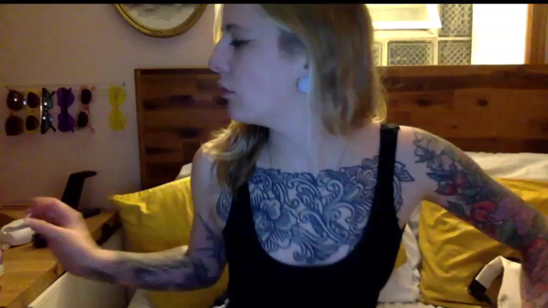 Gallery image thumbnail from Shy_sophia2's myfreecams stream on, 07/21/2023, 04:22 image 15 of 20