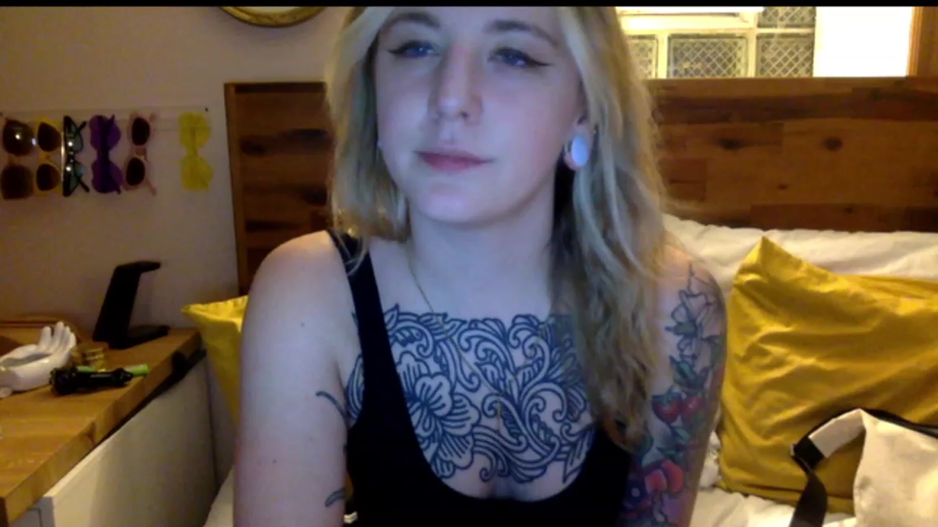 Gallery image thumbnail from Shy_sophia2's myfreecams stream on, 07/21/2023, 04:22 image 14 of 20