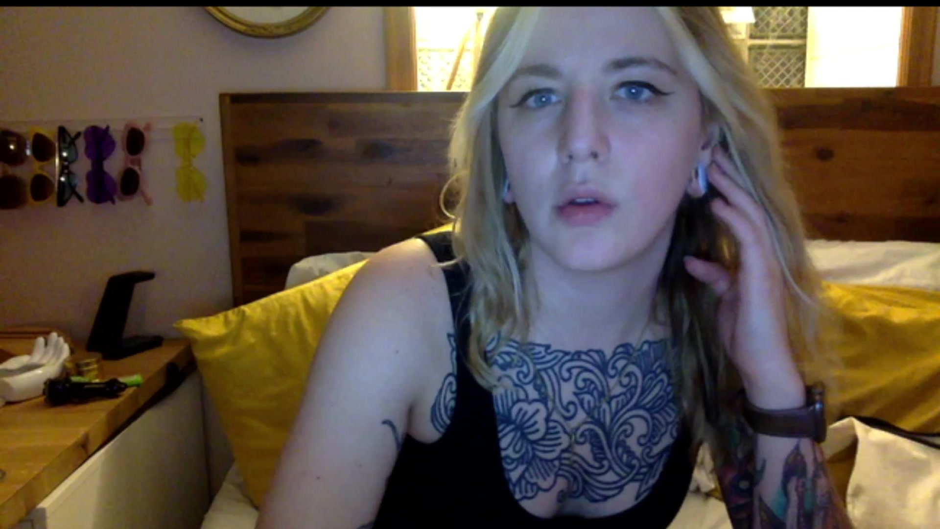 Gallery image thumbnail from Shy_sophia2's myfreecams stream on, 07/21/2023, 04:22 image 2 of 20