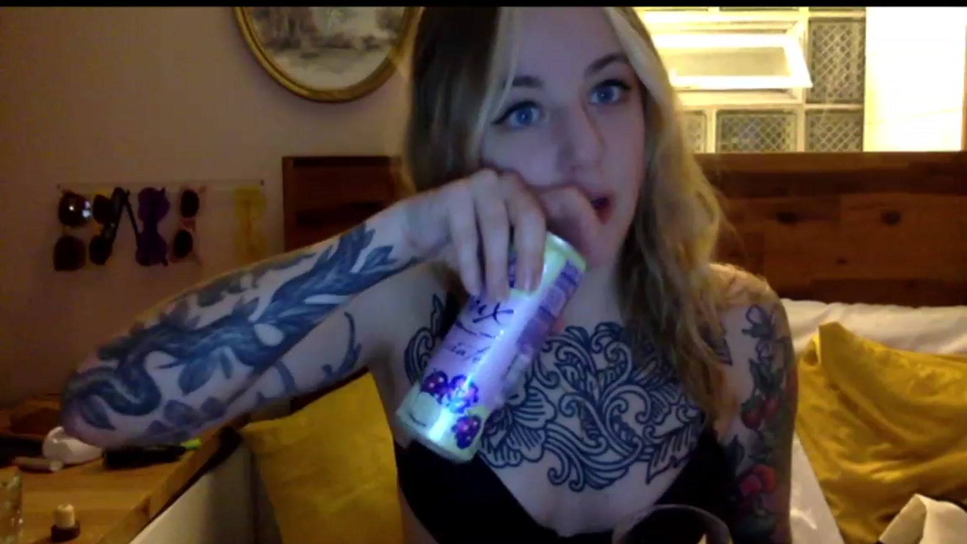 Gallery image thumbnail from Shy_sophia2's myfreecams stream on, 07/21/2023, 07:07 image 6 of 20