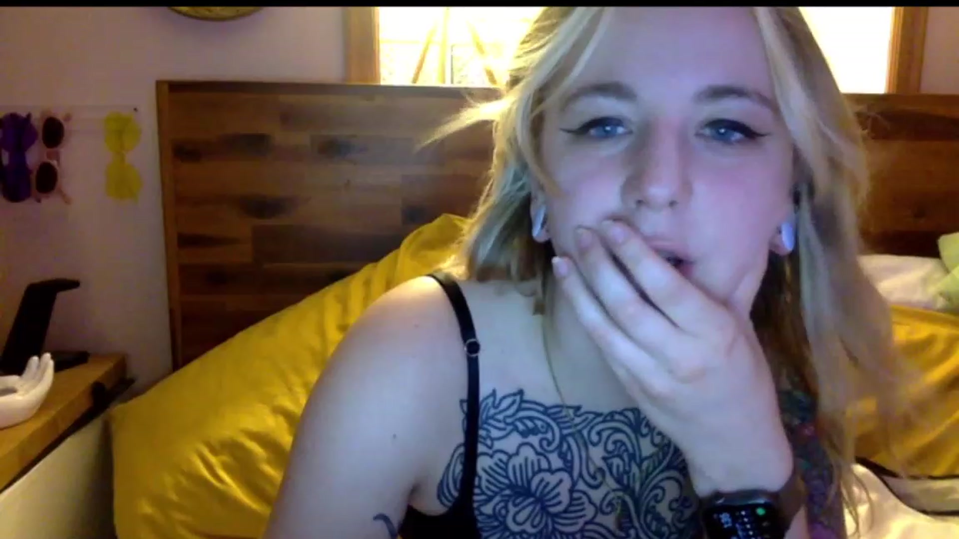 Gallery image thumbnail from Shy_sophia2's myfreecams stream on, 07/21/2023, 07:07 image 17 of 20