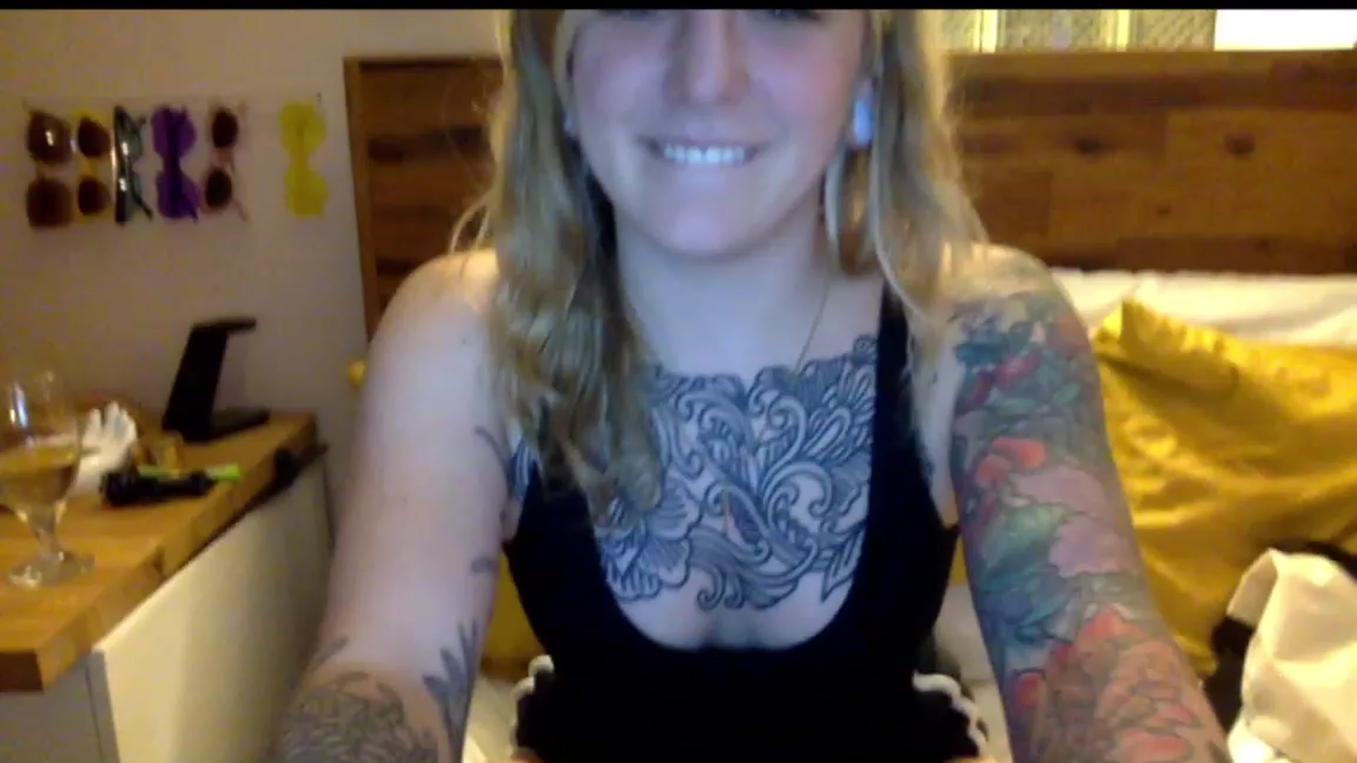 Gallery image thumbnail from Shy_sophia2's myfreecams stream on, 07/21/2023, 07:07 image 1 of 20