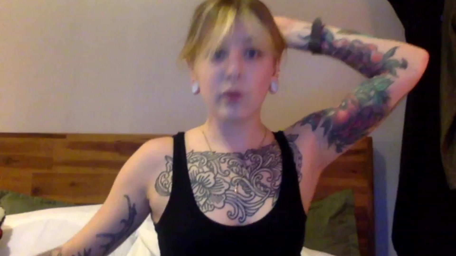 Gallery image thumbnail from Shy_sophia2's myfreecams stream on, 08/12/2023, 02:33 image 5 of 20