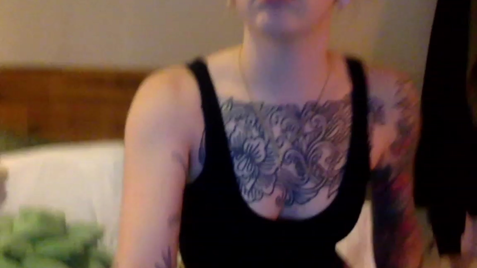 Gallery image thumbnail from Shy_sophia2's myfreecams stream on, 08/12/2023, 02:33 image 7 of 20