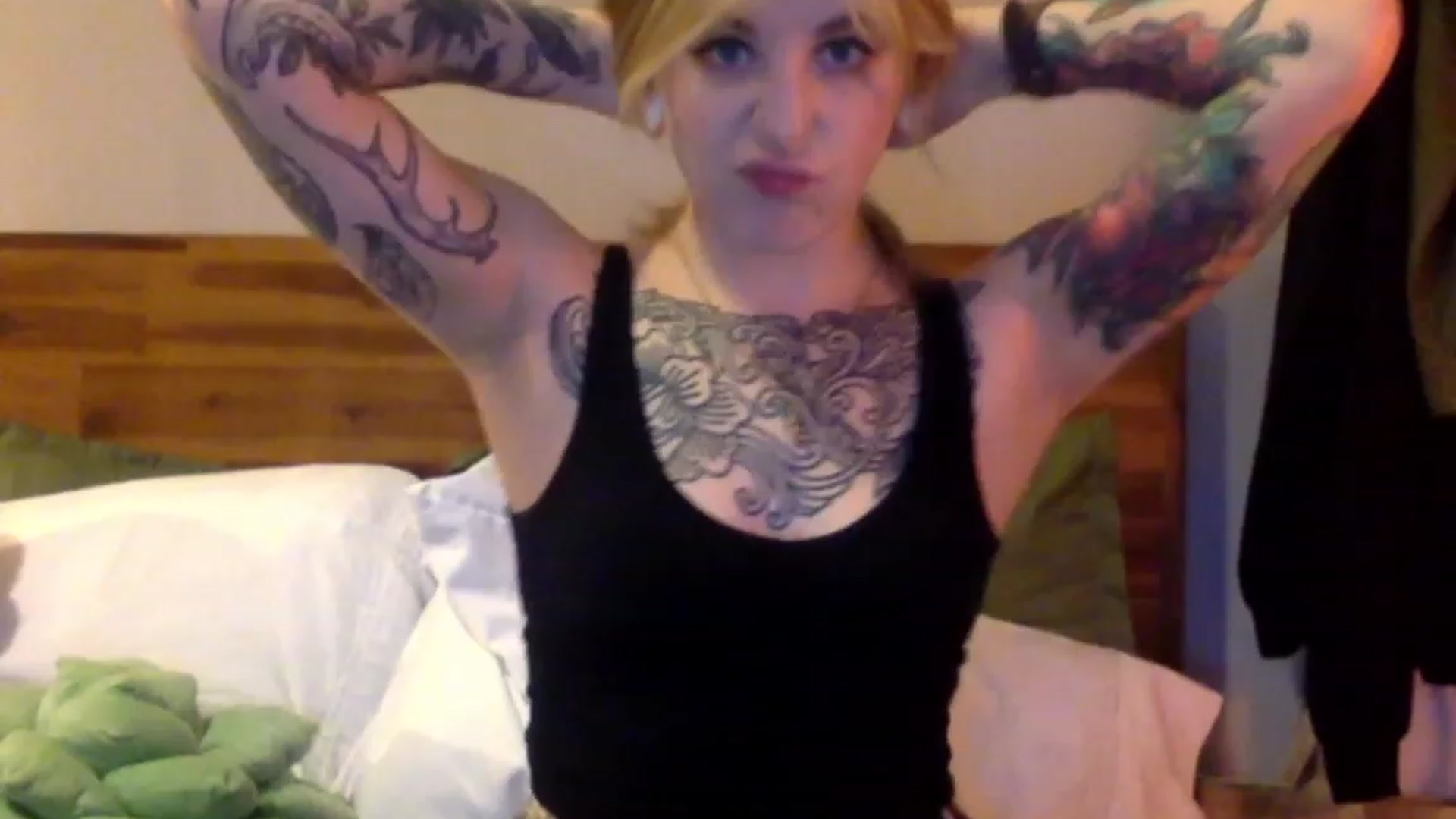 Gallery image thumbnail from Shy_sophia2's myfreecams stream on, 08/12/2023, 02:33 image 8 of 20