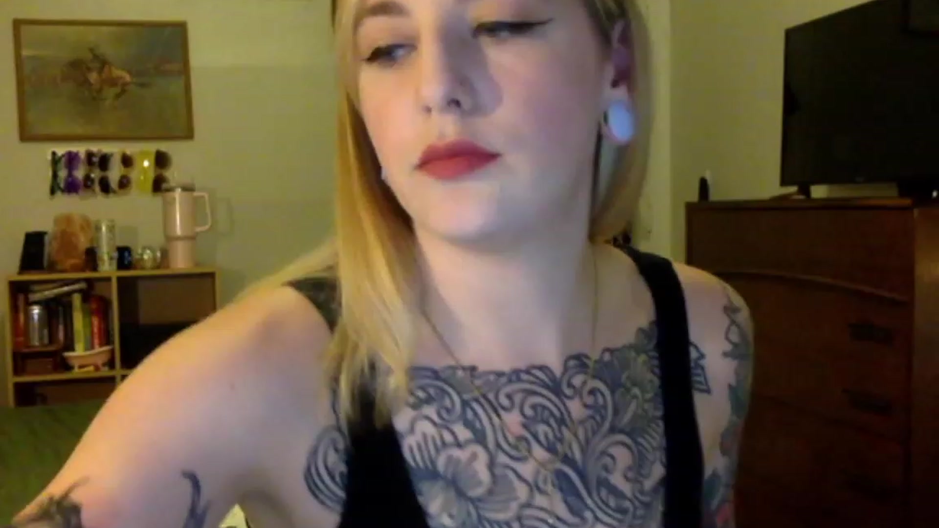 Gallery image thumbnail from Shy_sophia2's myfreecams stream on, 08/26/2023, 03:35 image 2 of 20