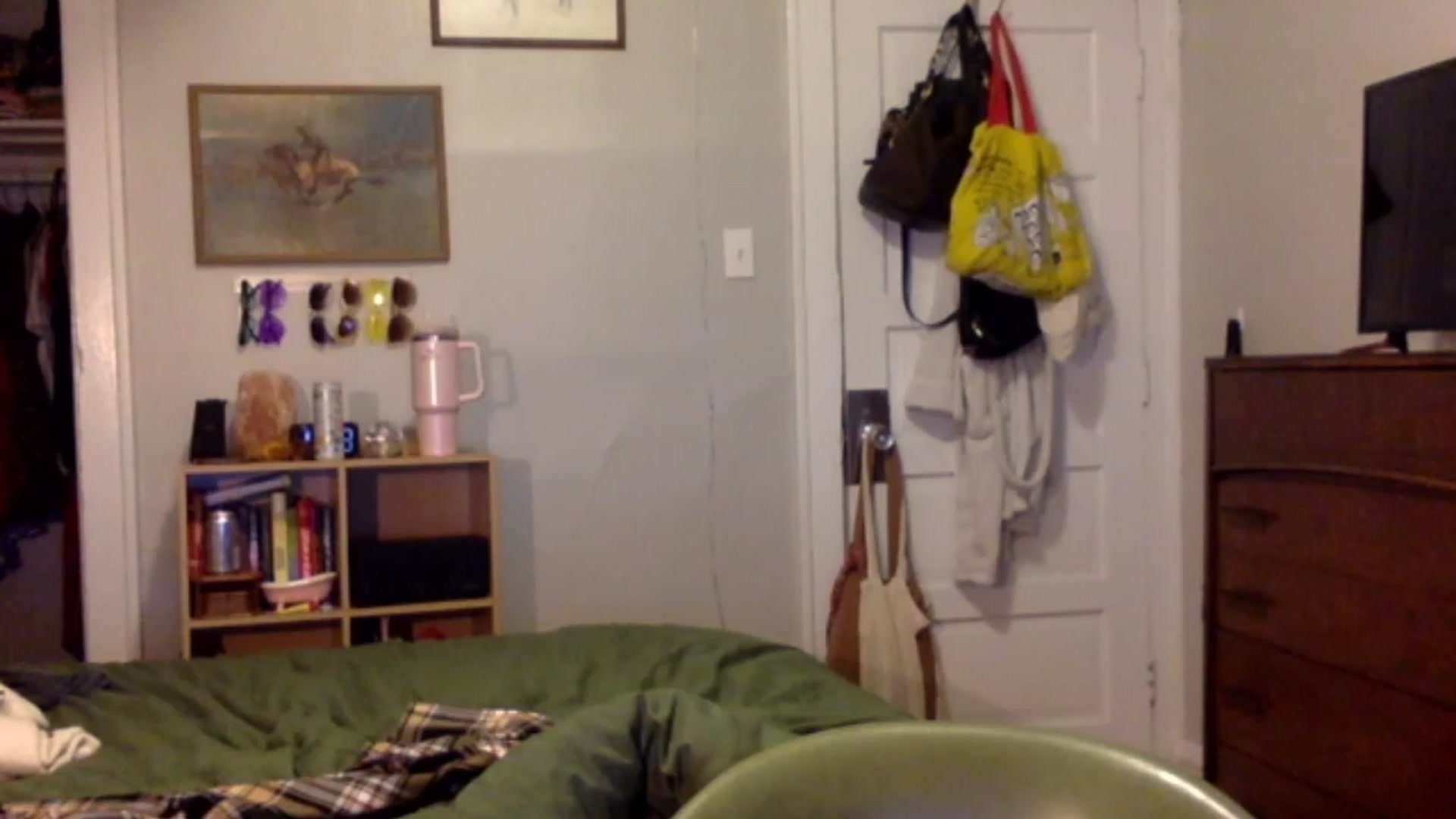 Gallery image thumbnail from Shy_sophia2's myfreecams stream on, 08/26/2023, 04:55 image 15 of 20