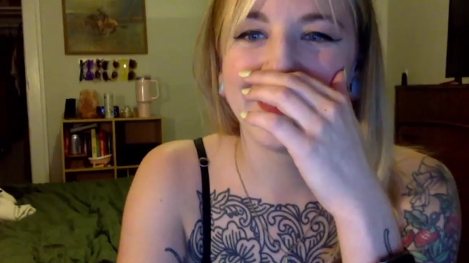 Gallery image thumbnail from Shy_sophia2's myfreecams stream on, 08/26/2023, 04:55 image 6 of 20
