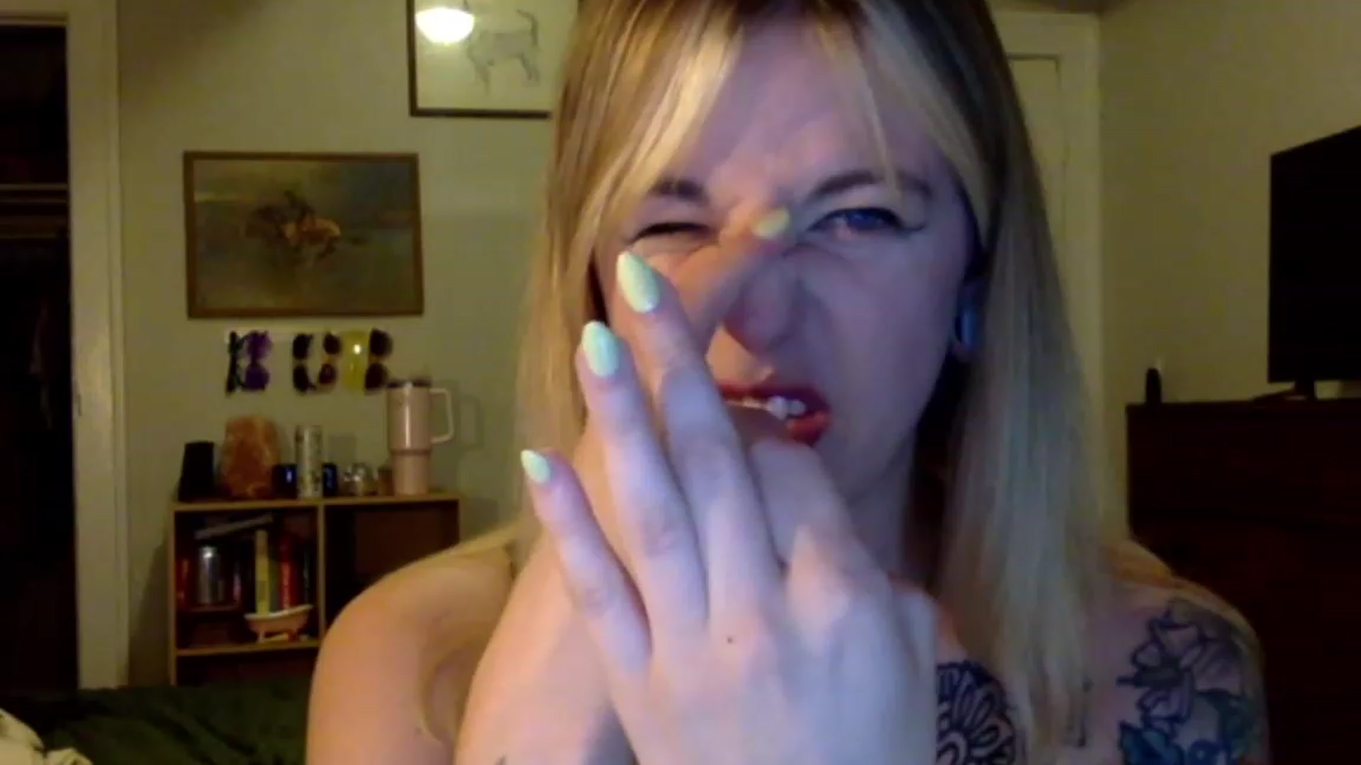 Gallery image thumbnail from Shy_sophia2's myfreecams stream on, 08/26/2023, 04:55 image 17 of 20