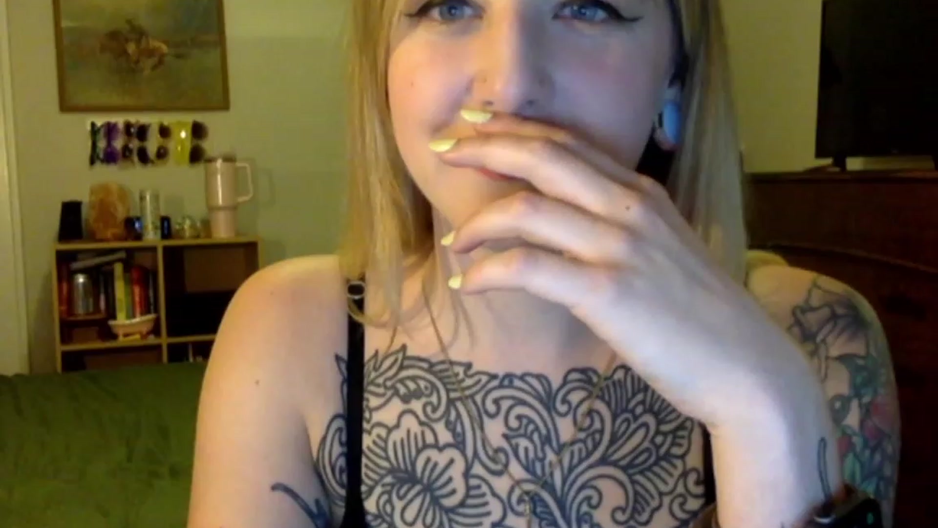 Gallery image thumbnail from Shy_sophia2's myfreecams stream on, 08/26/2023, 04:55 image 2 of 20