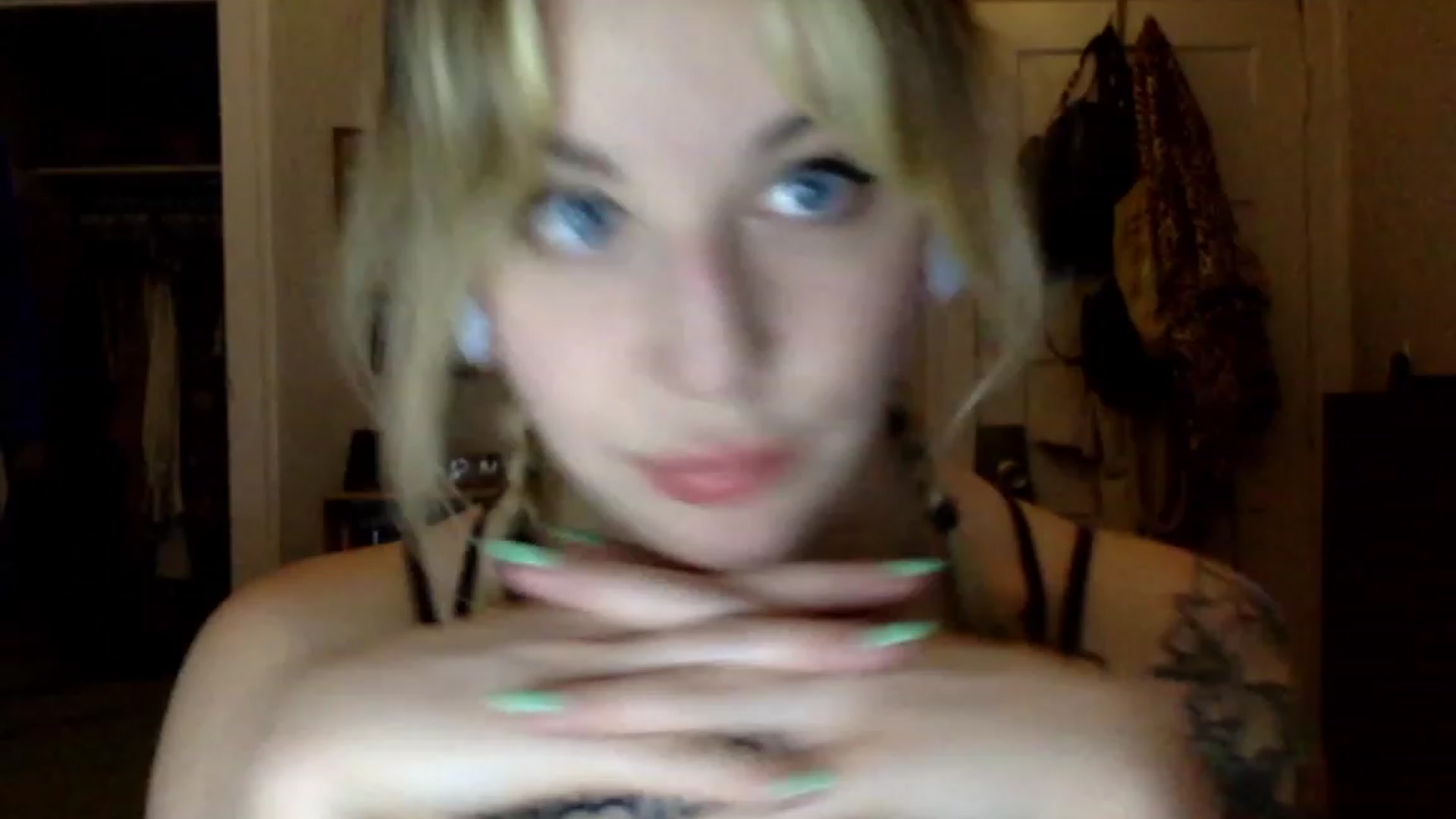 Gallery image thumbnail from Shy_sophia2's myfreecams stream on, 09/15/2023, 05:19 image 20 of 20