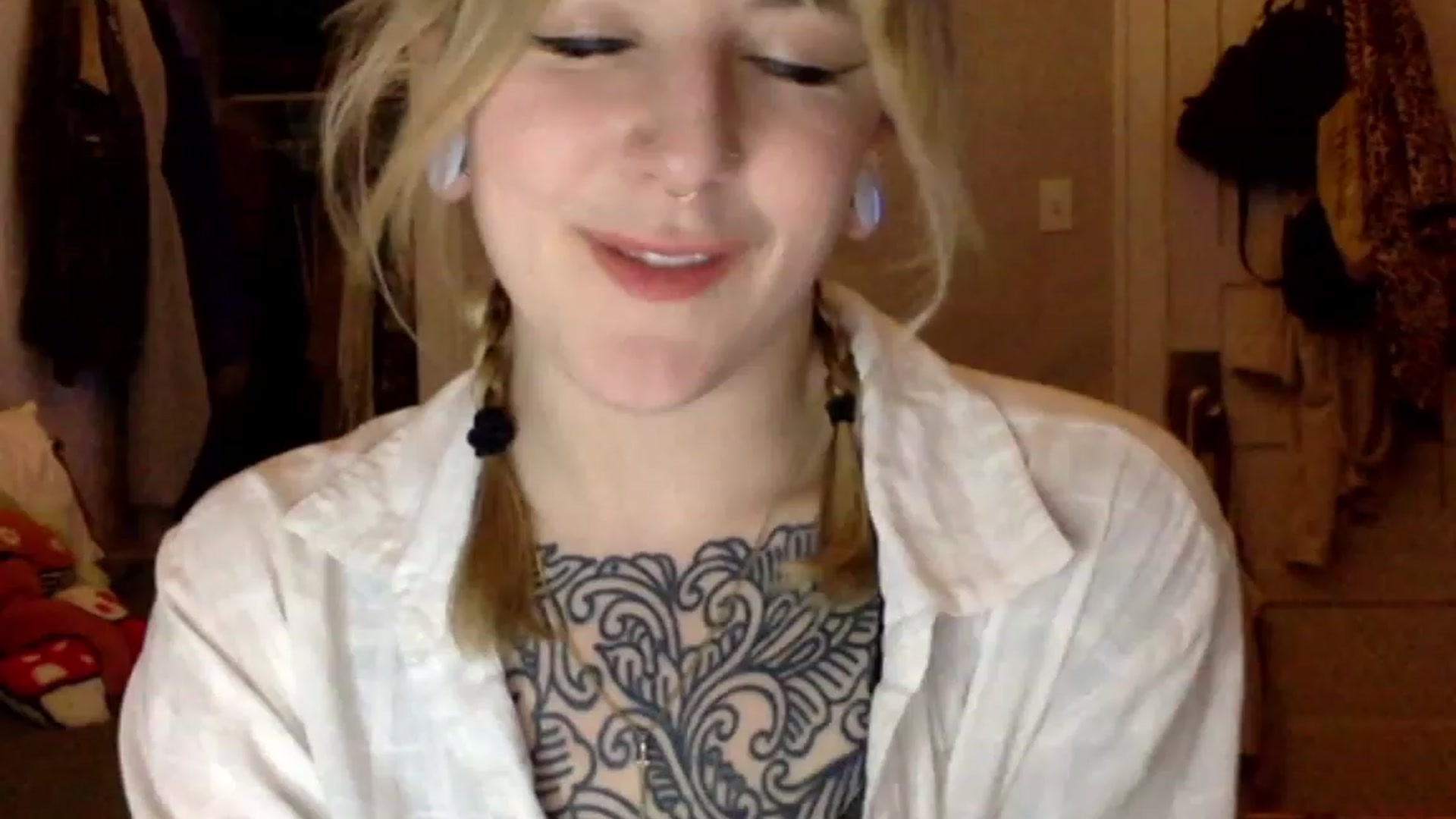 Gallery image thumbnail from Shy_sophia2's myfreecams stream on, 09/15/2023, 05:19 image 4 of 20