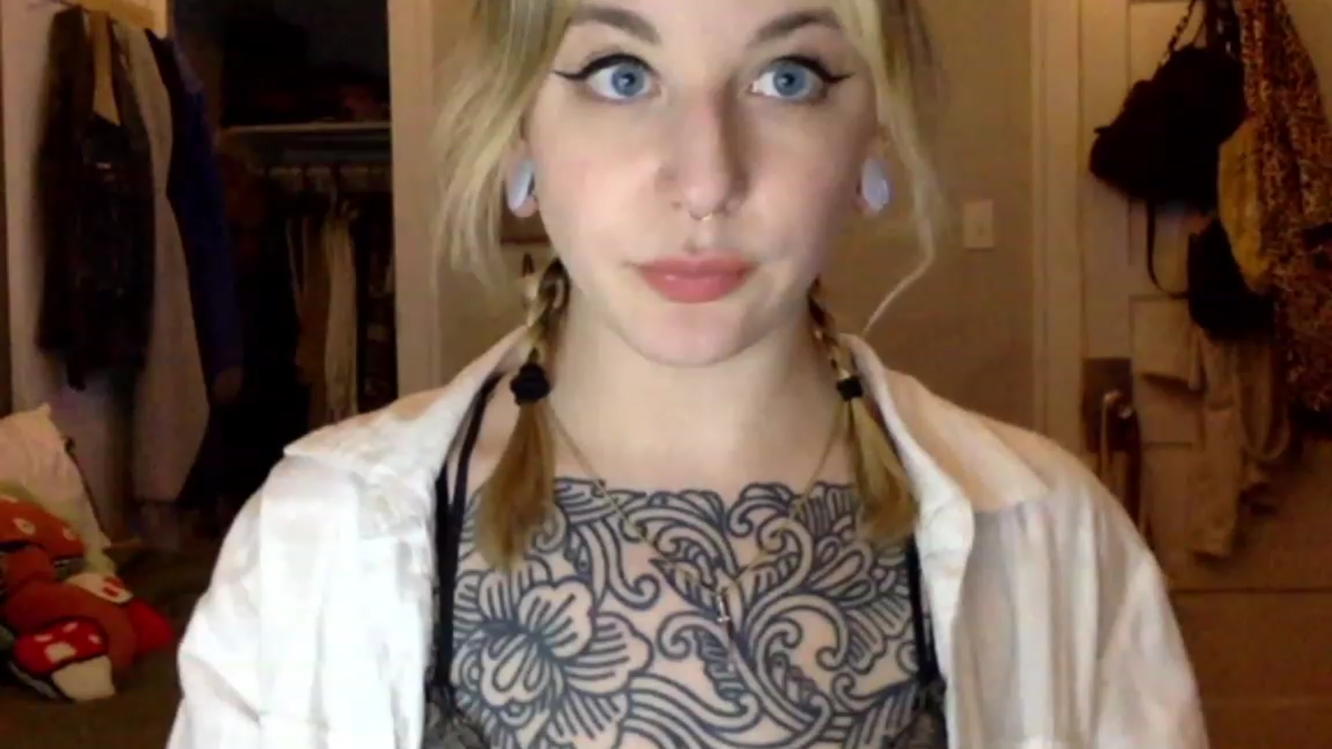 Gallery image thumbnail from Shy_sophia2's myfreecams stream on, 09/15/2023, 05:19 image 3 of 20