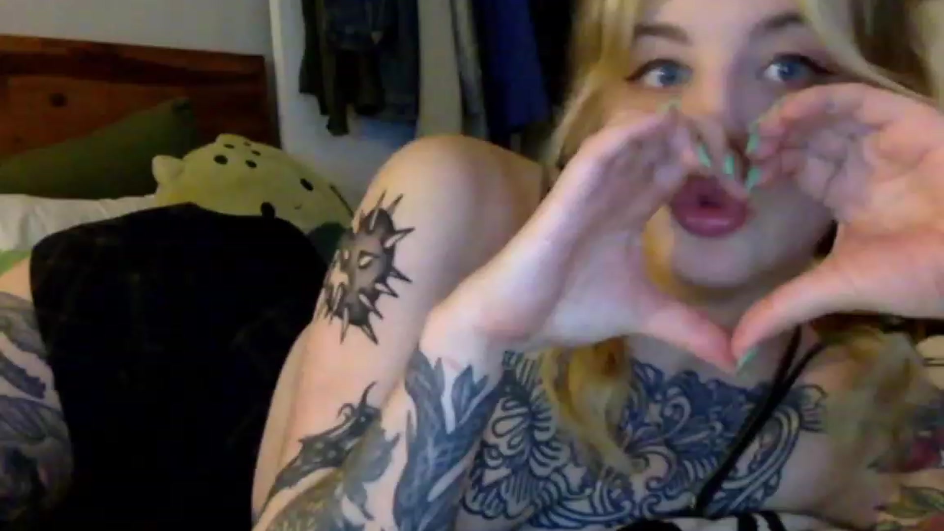 Gallery image thumbnail from Shy_sophia2's myfreecams stream on, 09/21/2023, 03:30 image 20 of 20