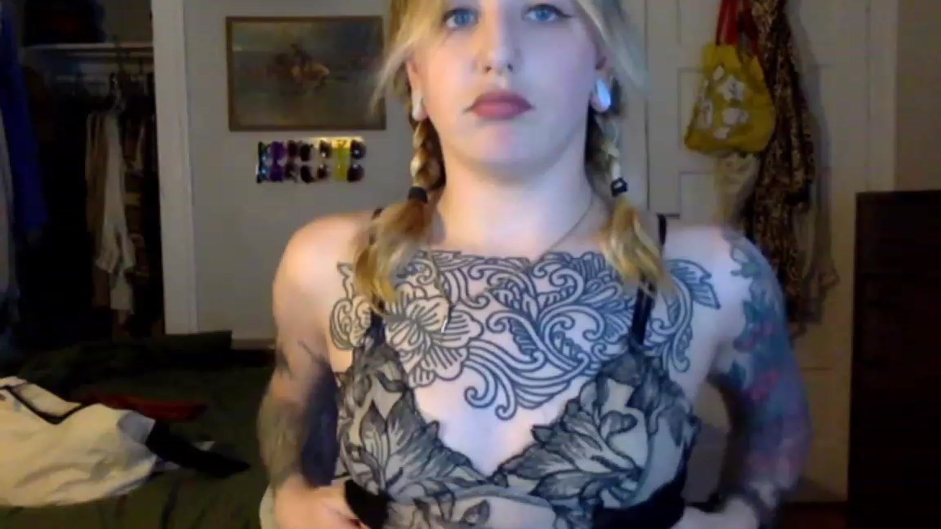 Gallery image thumbnail from Shy_sophia2's myfreecams stream on, 09/21/2023, 03:30 image 9 of 20