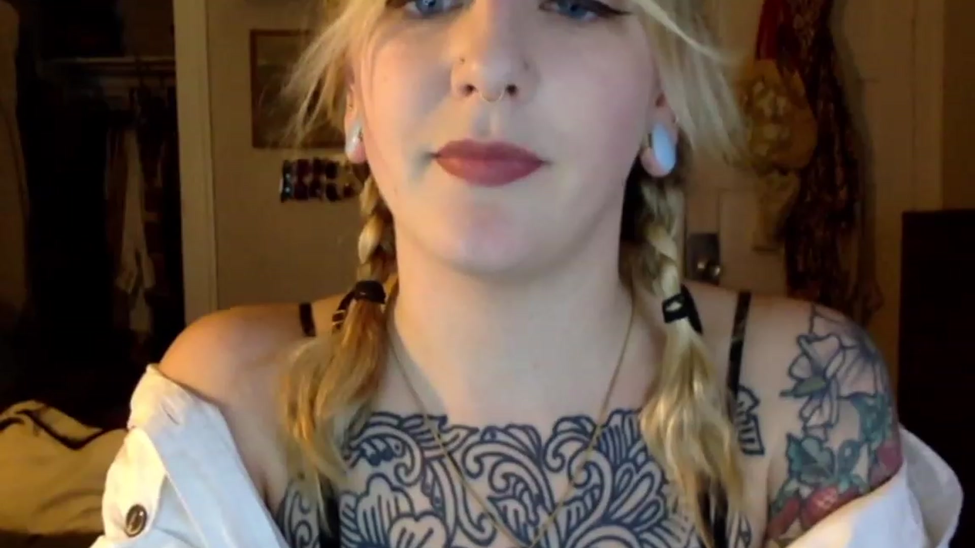 Gallery image thumbnail from Shy_sophia2's myfreecams stream on, 09/21/2023, 03:30 image 3 of 20