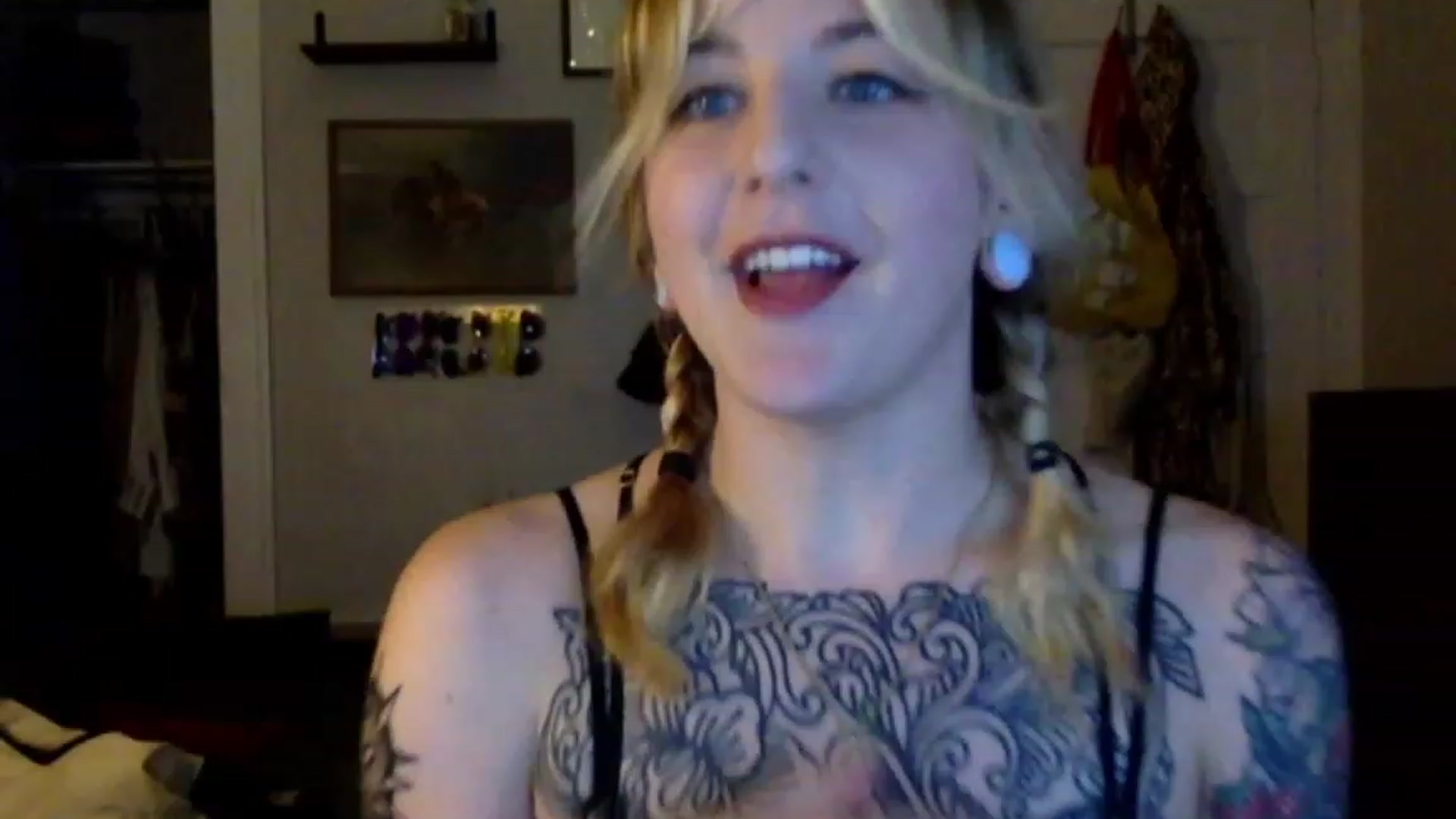 Gallery image thumbnail from Shy_sophia2's myfreecams stream on, 09/21/2023, 03:30 image 8 of 20