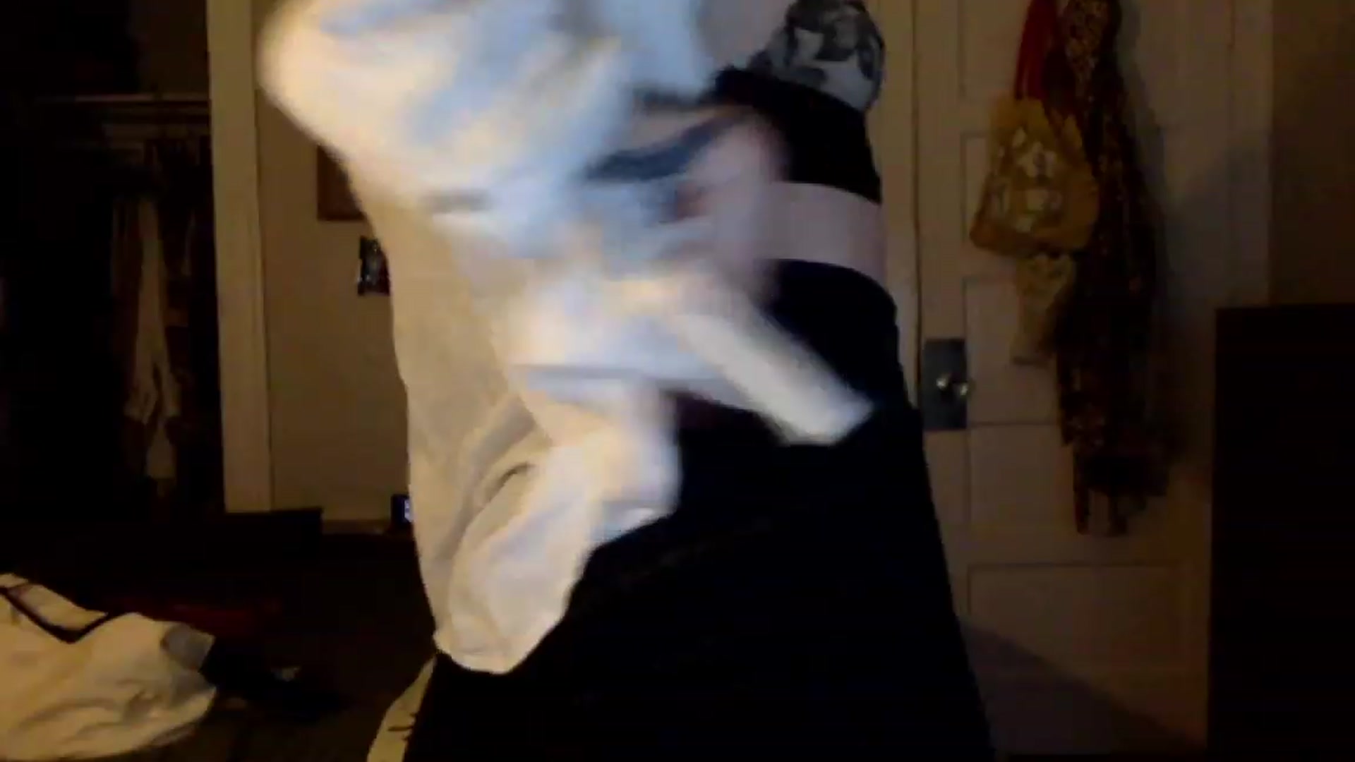 Gallery image thumbnail from Shy_sophia2's myfreecams stream on, 09/21/2023, 03:30 image 2 of 20