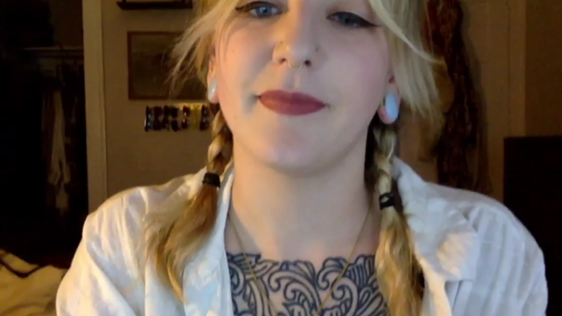 Gallery image thumbnail from Shy_sophia2's myfreecams stream on, 09/21/2023, 03:30 image 1 of 20
