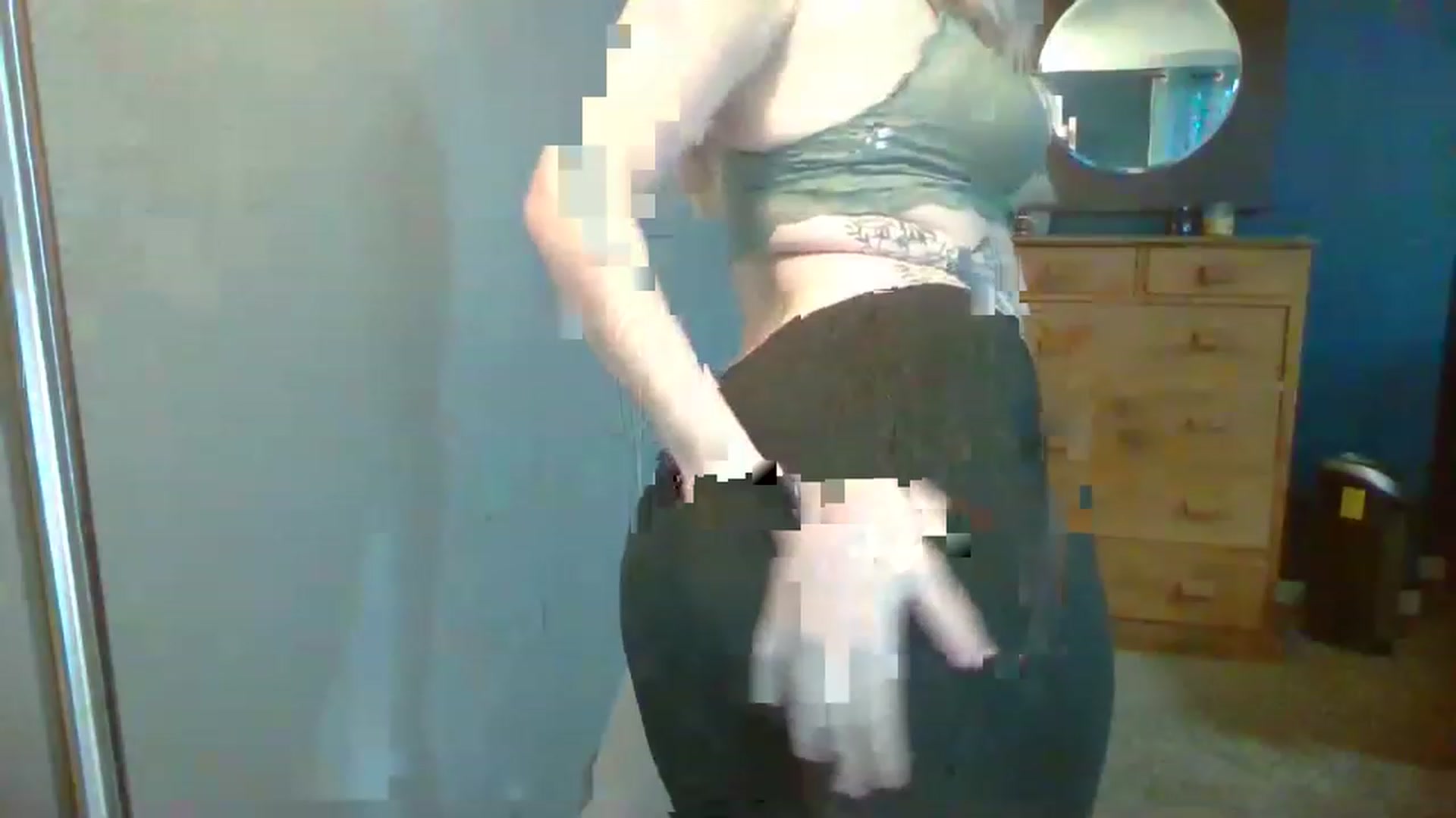 Gallery image thumbnail from ShylaMarie1's myfreecams stream on, 11/30/2022, 21:37 image 19 of 20