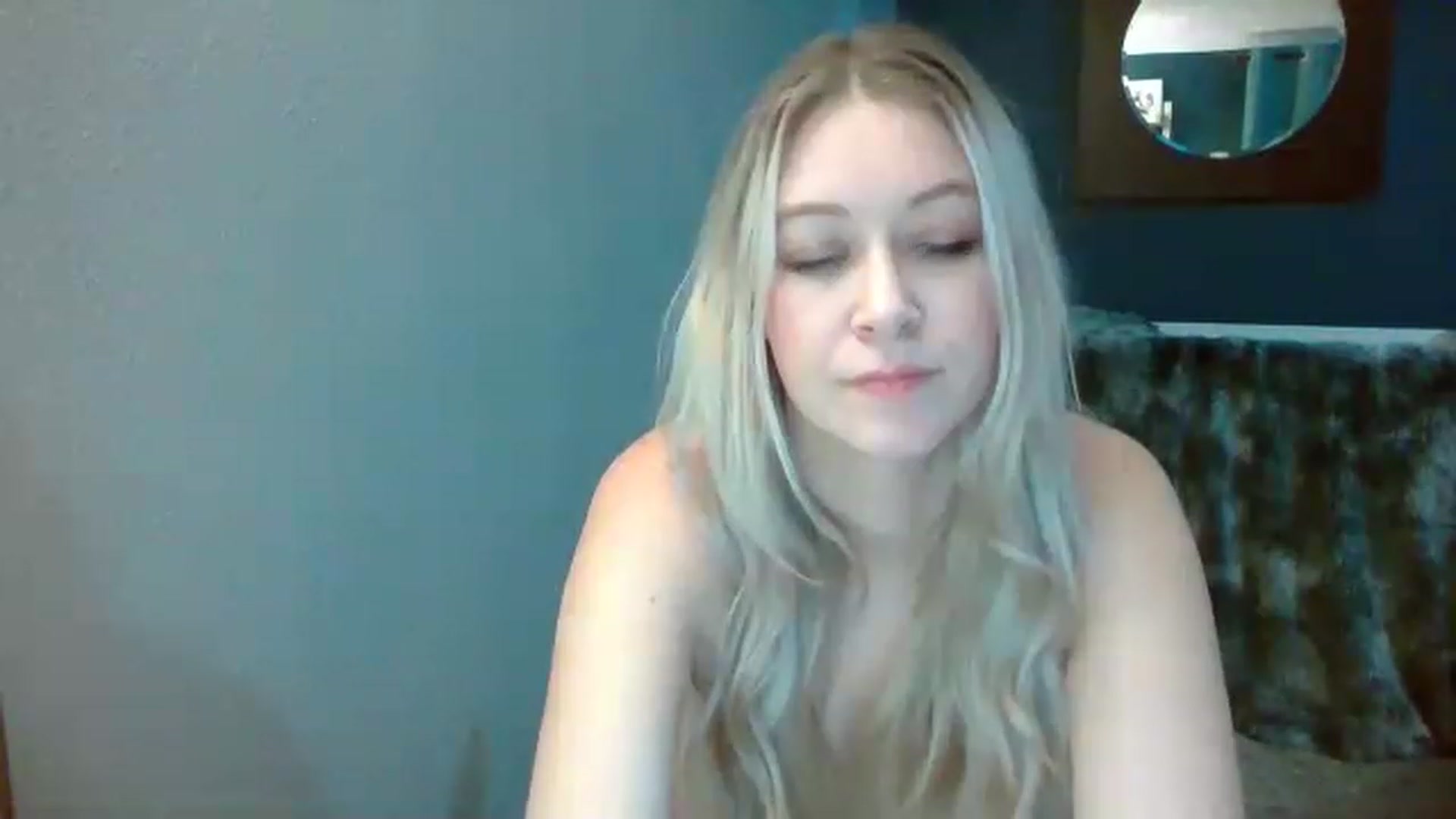 Gallery image thumbnail from ShylaMarie1's myfreecams stream on, 12/08/2022, 02:22 image 13 of 20