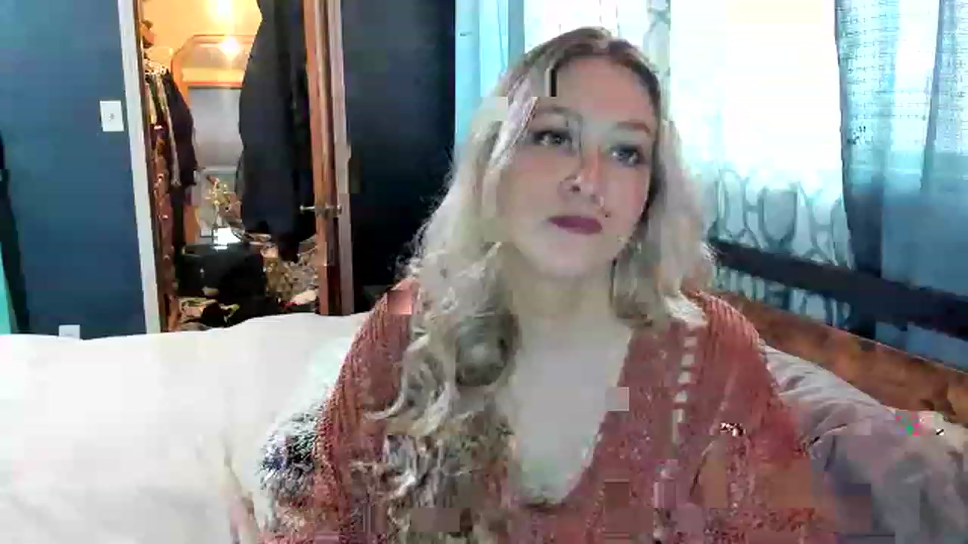 Gallery image thumbnail from ShylaMarie1's myfreecams stream on, 01/15/2023, 18:35 image 9 of 20