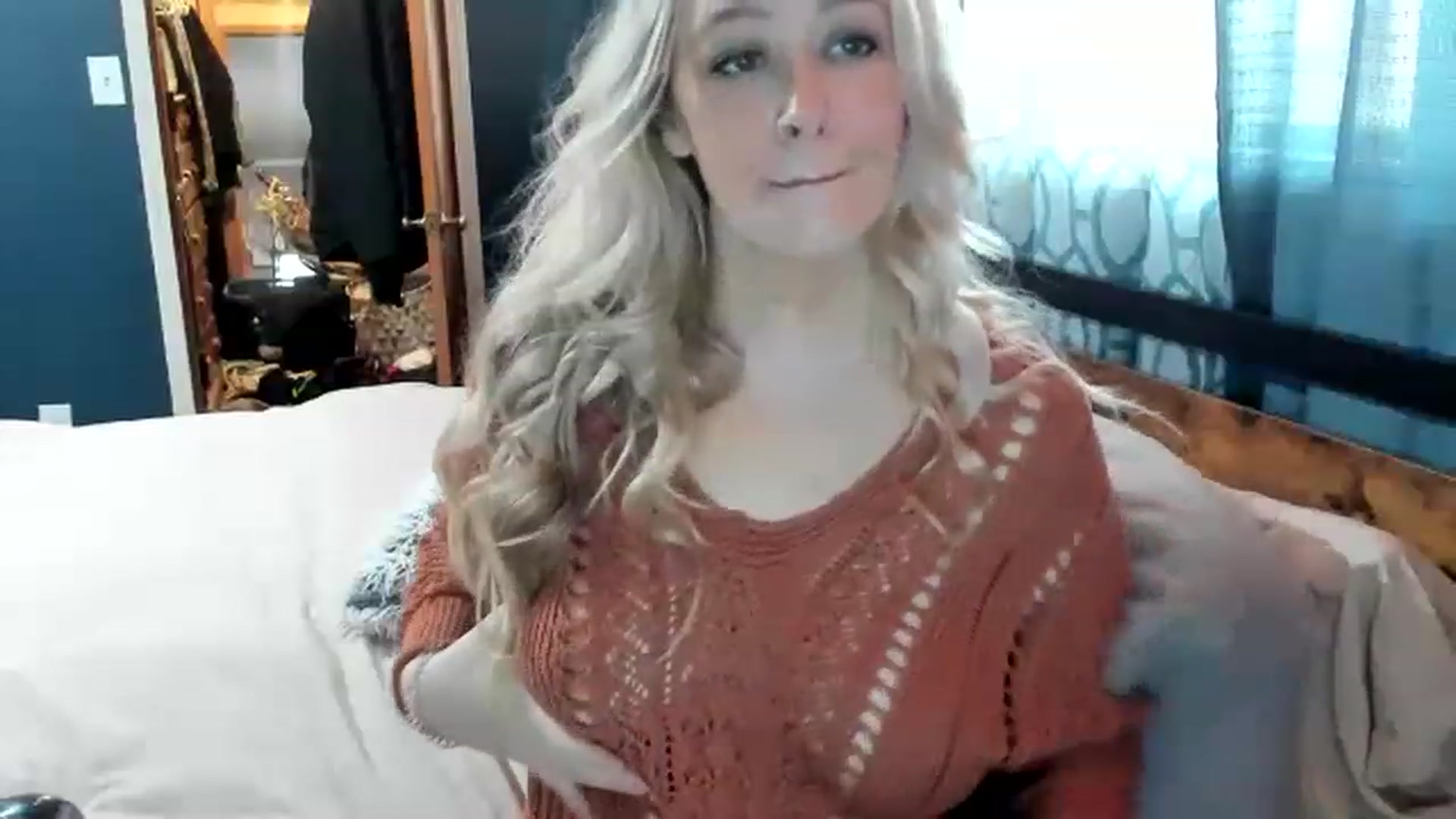 Gallery image thumbnail from ShylaMarie1's myfreecams stream on, 01/15/2023, 18:35 image 16 of 20