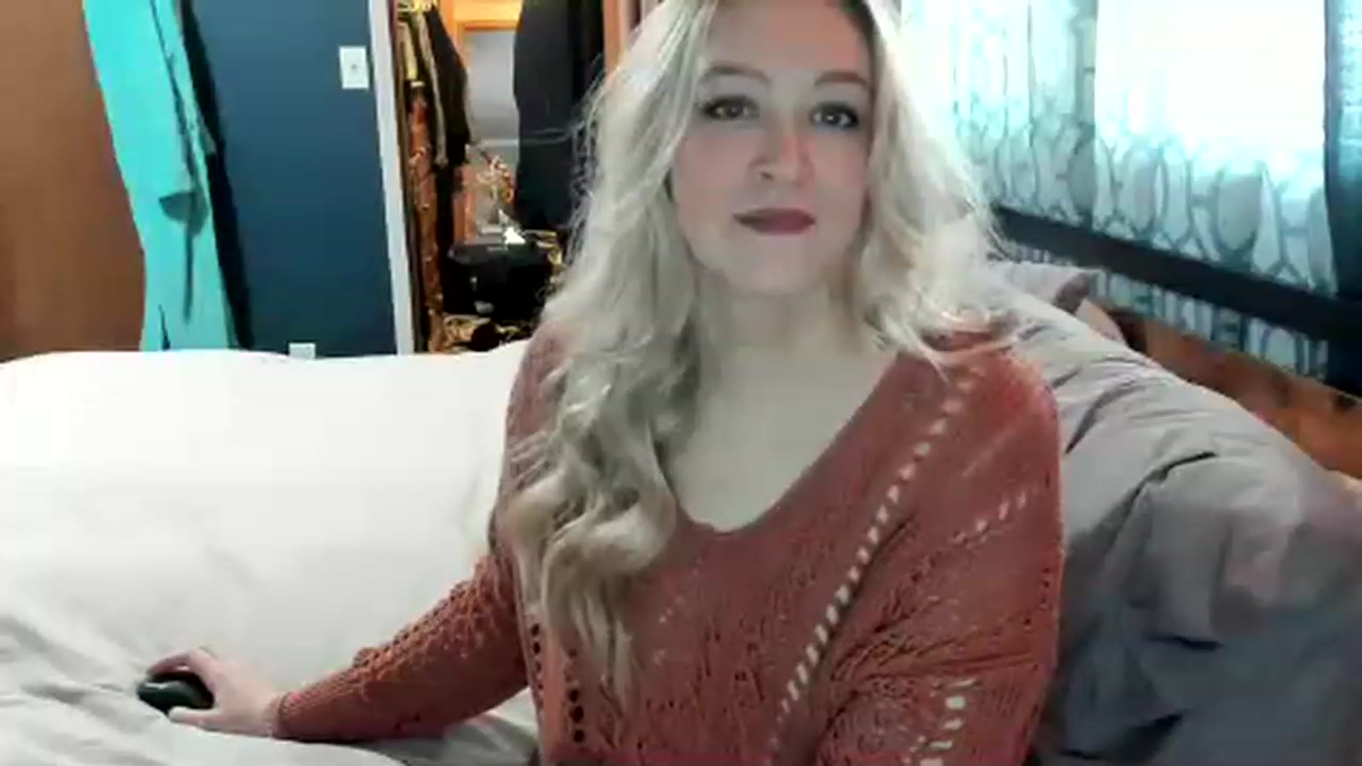 Gallery image thumbnail from ShylaMarie1's myfreecams stream on, 01/15/2023, 18:35 image 19 of 20