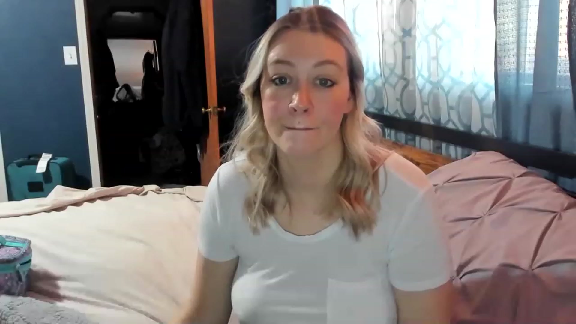 Gallery image thumbnail from ShylaMarie1's myfreecams stream on, 01/27/2023, 16:13 image 20 of 20