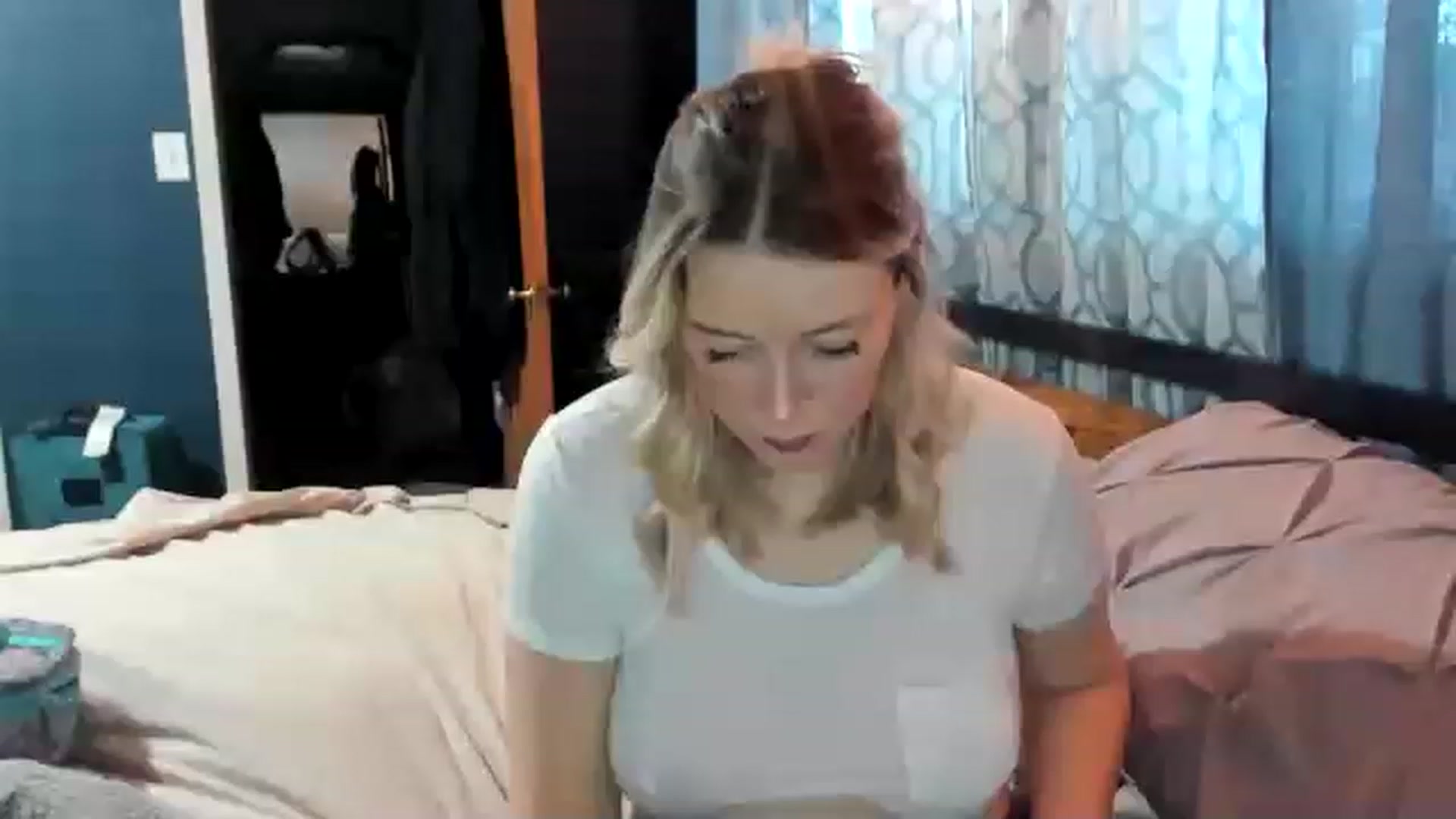Gallery image thumbnail from ShylaMarie1's myfreecams stream on, 01/27/2023, 16:13 image 1 of 20