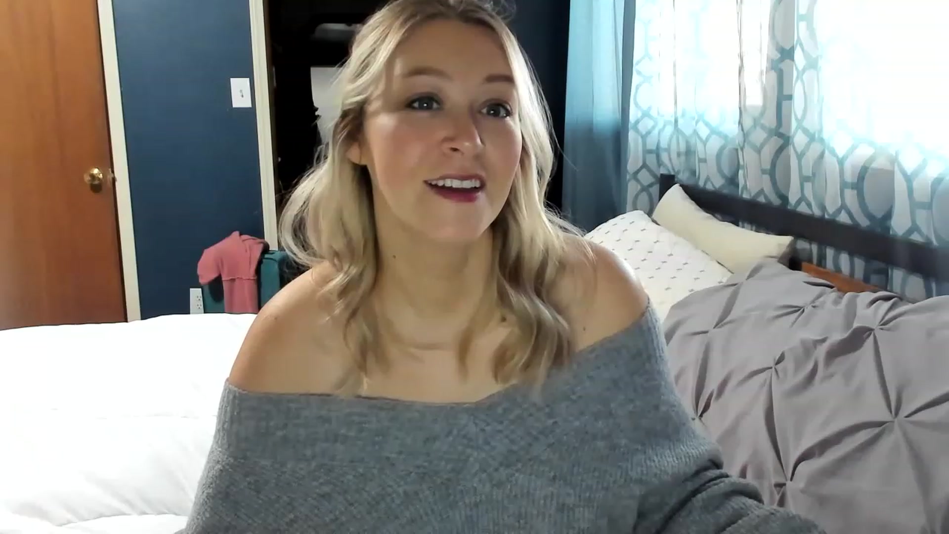Gallery image thumbnail from ShylaMarie1's myfreecams stream on, 01/31/2023, 16:38 image 6 of 20