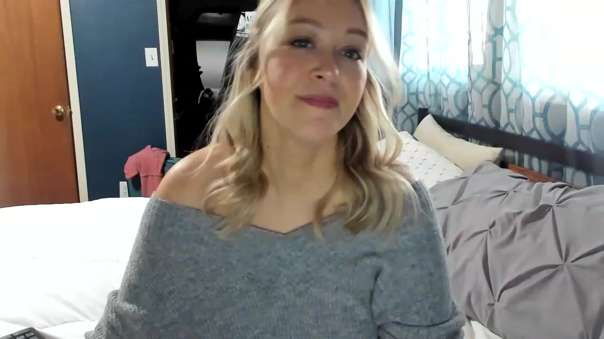 Gallery image thumbnail from ShylaMarie1's myfreecams stream on, 01/31/2023, 16:38 image 14 of 20