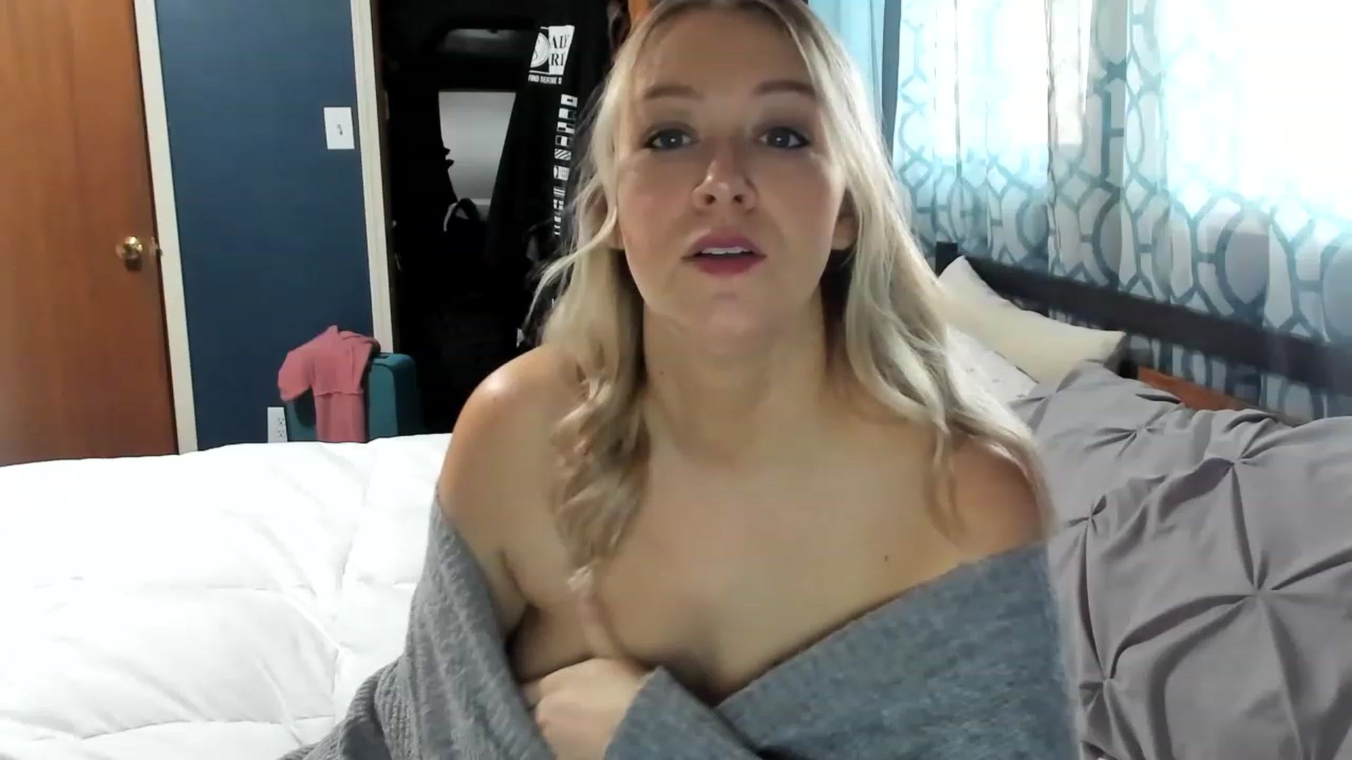 Gallery image thumbnail from ShylaMarie1's myfreecams stream on, 01/31/2023, 16:38 image 17 of 20