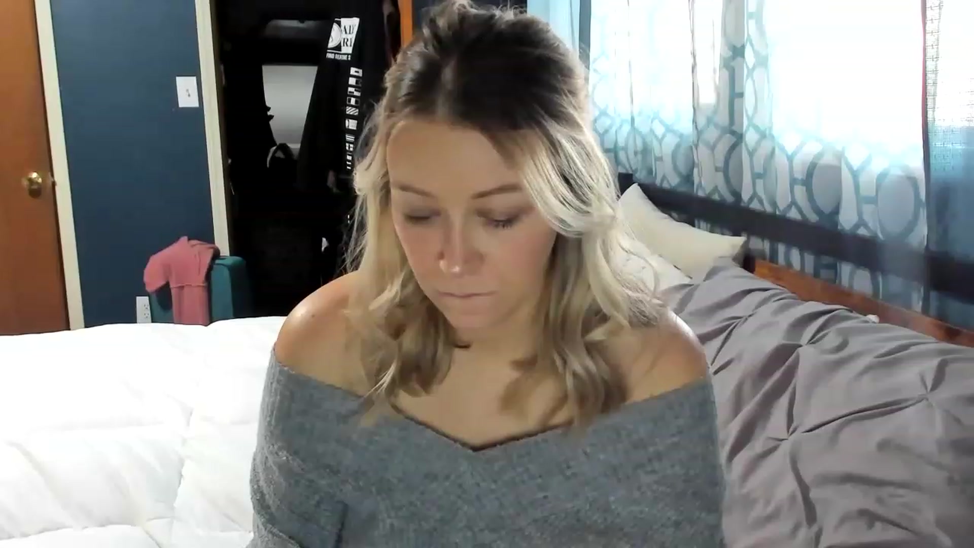 Gallery image thumbnail from ShylaMarie1's myfreecams stream on, 01/31/2023, 17:11 image 3 of 20