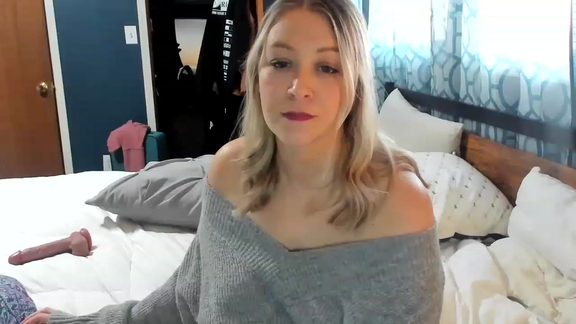 Gallery image thumbnail from ShylaMarie1's myfreecams stream on, 01/31/2023, 19:17 image 9 of 20