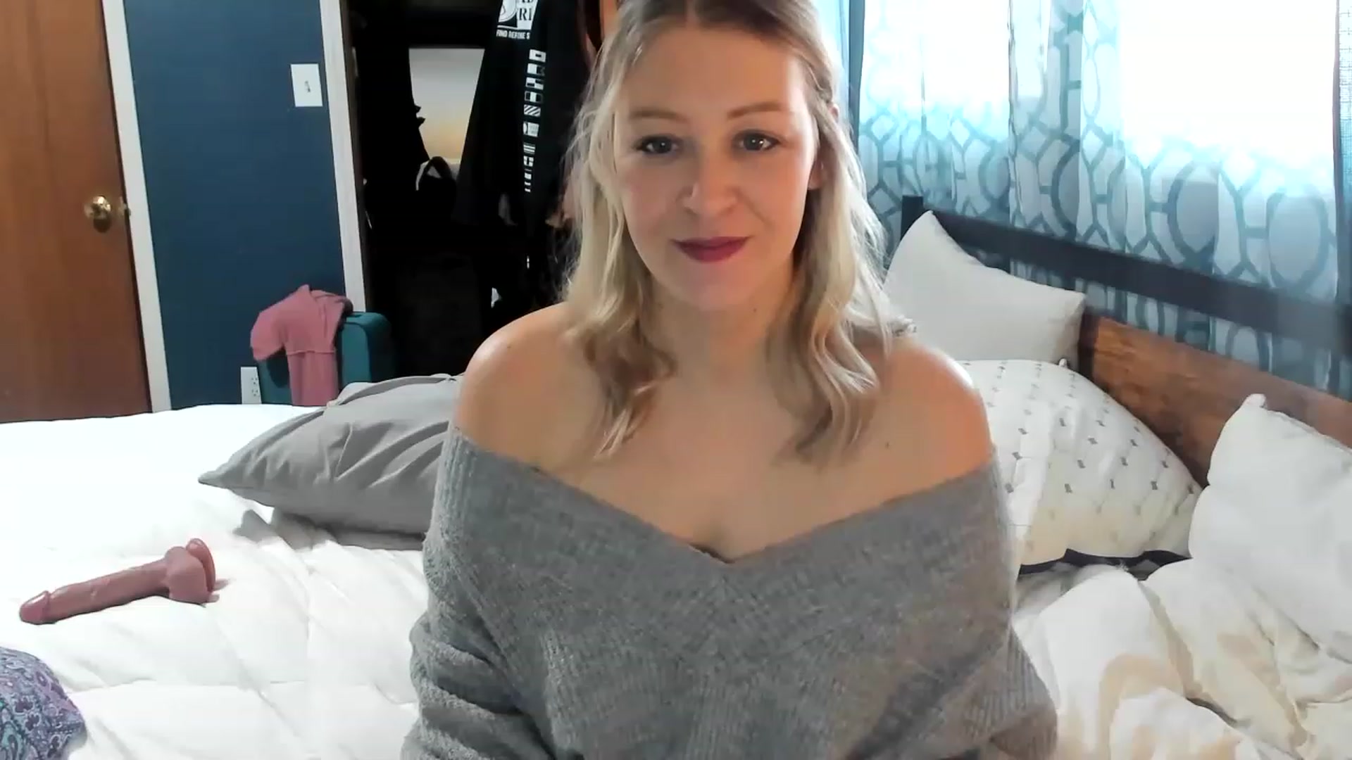 Gallery image thumbnail from ShylaMarie1's myfreecams stream on, 01/31/2023, 19:17 image 13 of 20