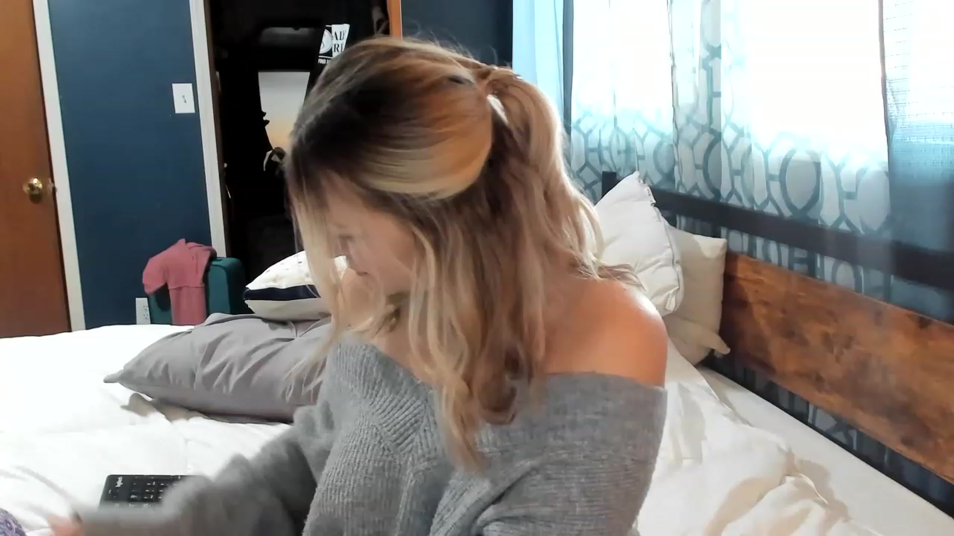 Gallery image thumbnail from ShylaMarie1's myfreecams stream on, 01/31/2023, 20:13 image 16 of 20