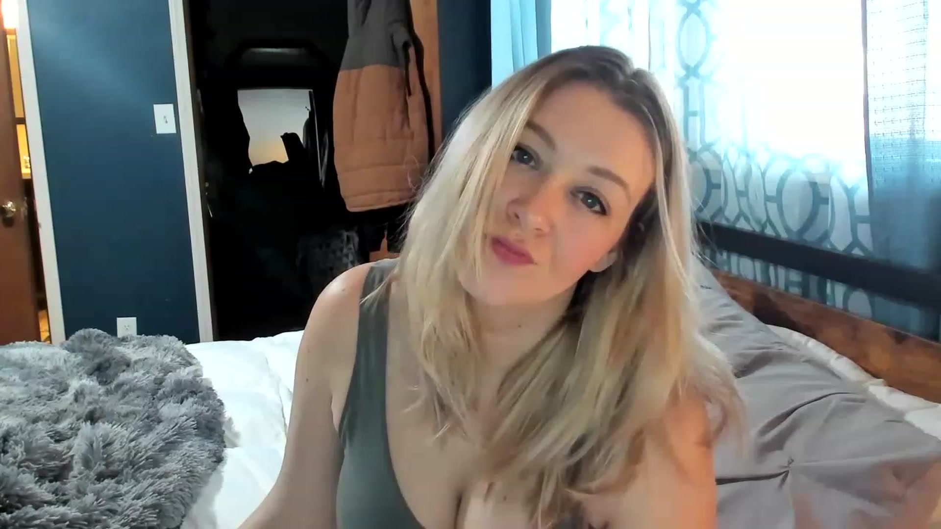 Gallery image thumbnail from ShylaMarie1's myfreecams stream on, 02/15/2023, 17:59 image 5 of 20