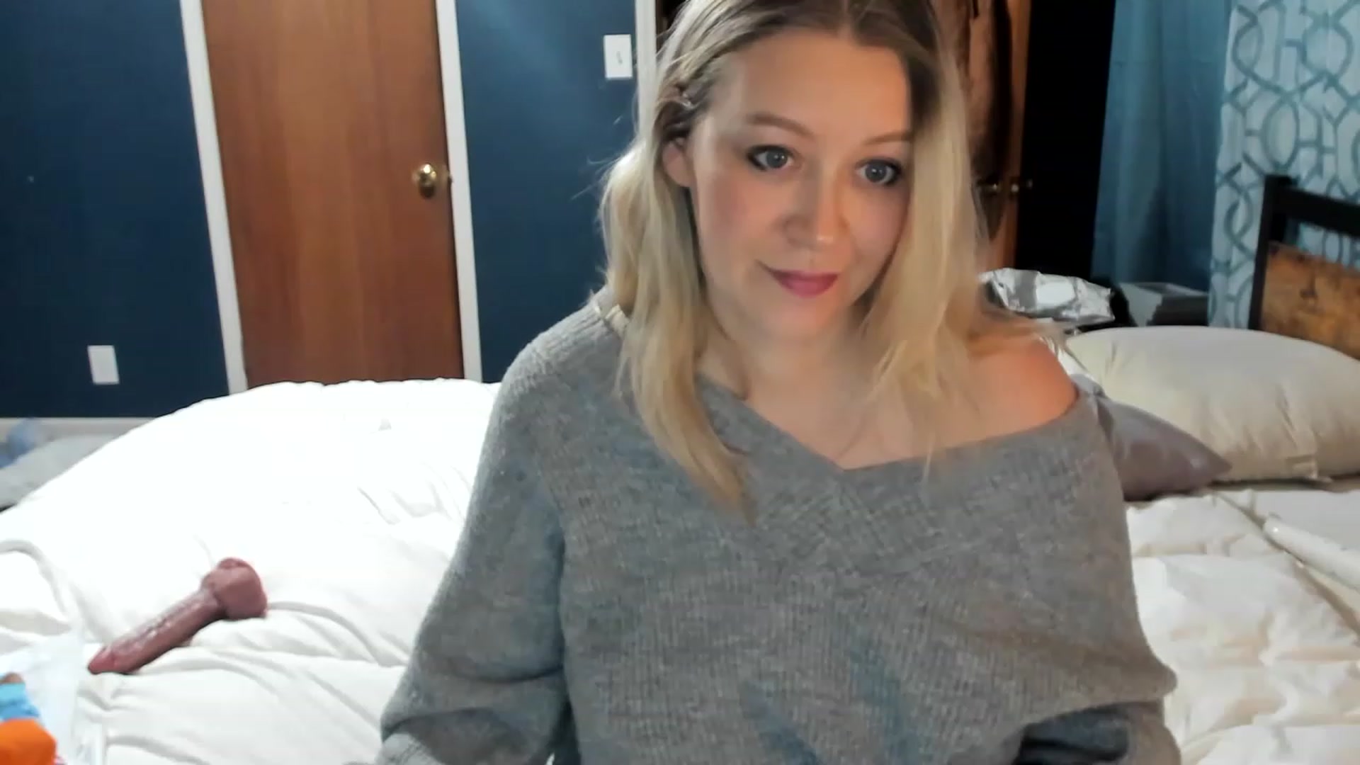 Gallery image thumbnail from ShylaMarie1's myfreecams stream on, 02/17/2023, 02:45 image 1 of 20