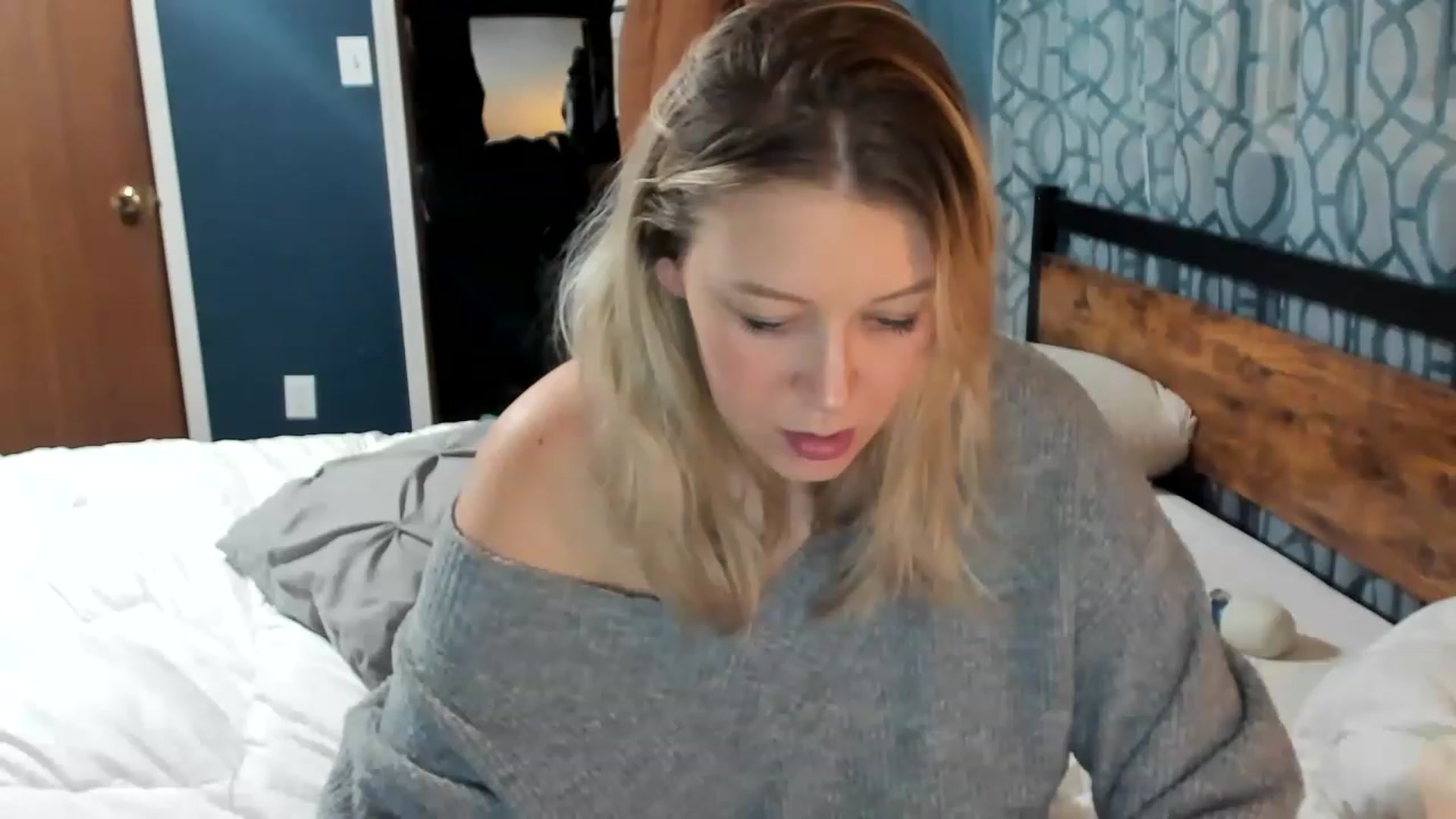 Gallery image thumbnail from ShylaMarie1's myfreecams stream on, 02/17/2023, 02:45 image 18 of 20